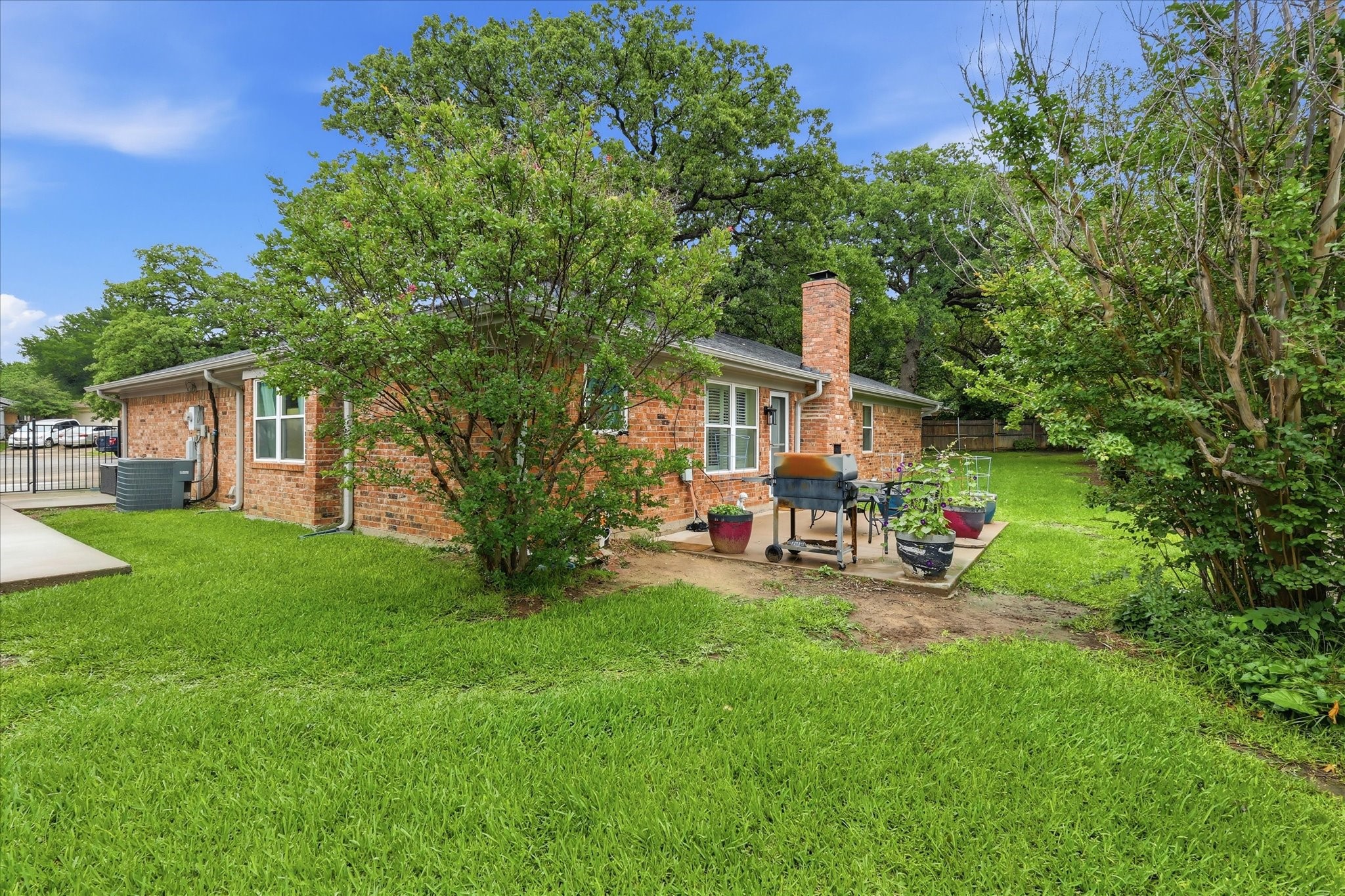 2604 Meadow Place Bedford TX 76021