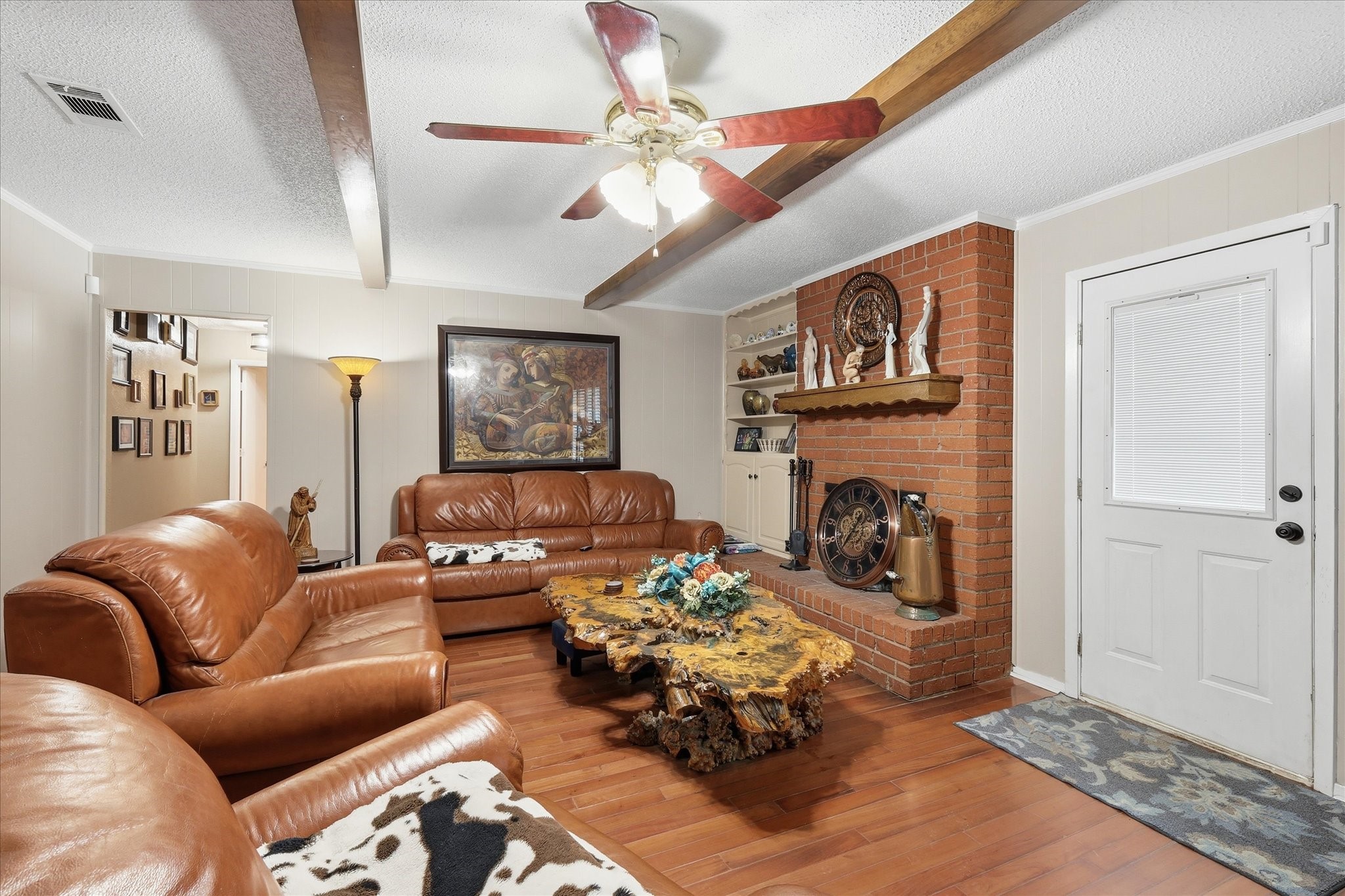 2604 Meadow Place Bedford TX 76021