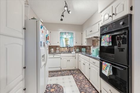 2604 Meadow Place Bedford TX 76021