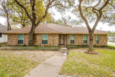 2016 Turf Club Drive Arlington TX 76017
