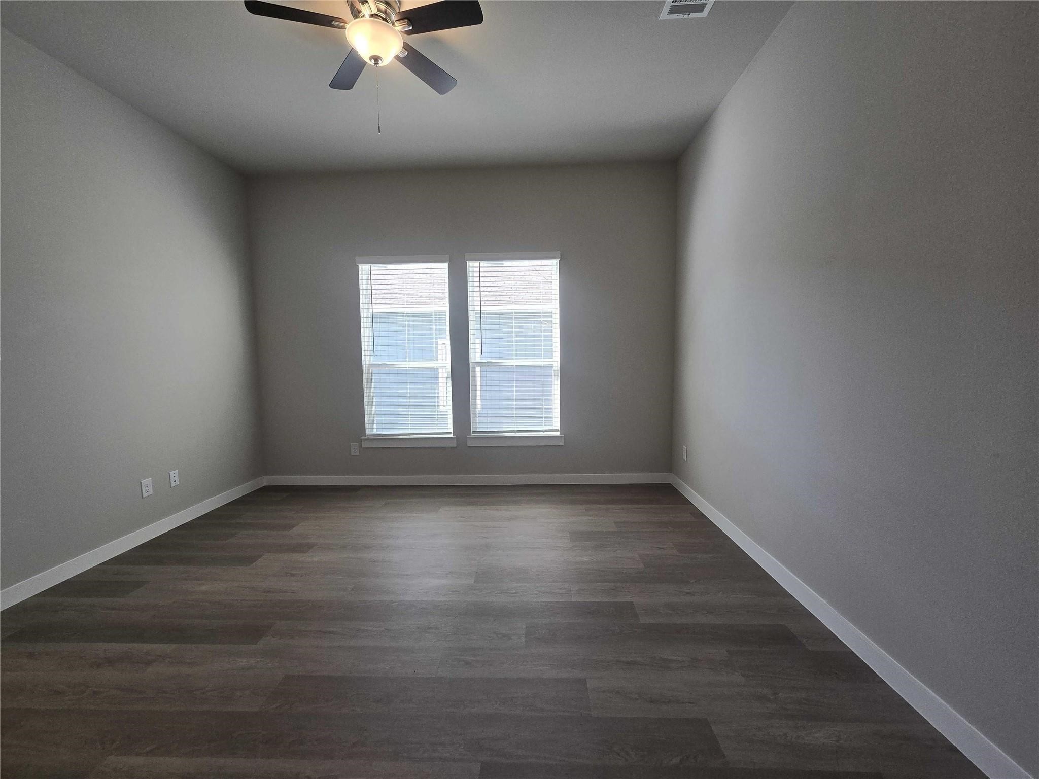 331 E Hull Street Denison TX 75021