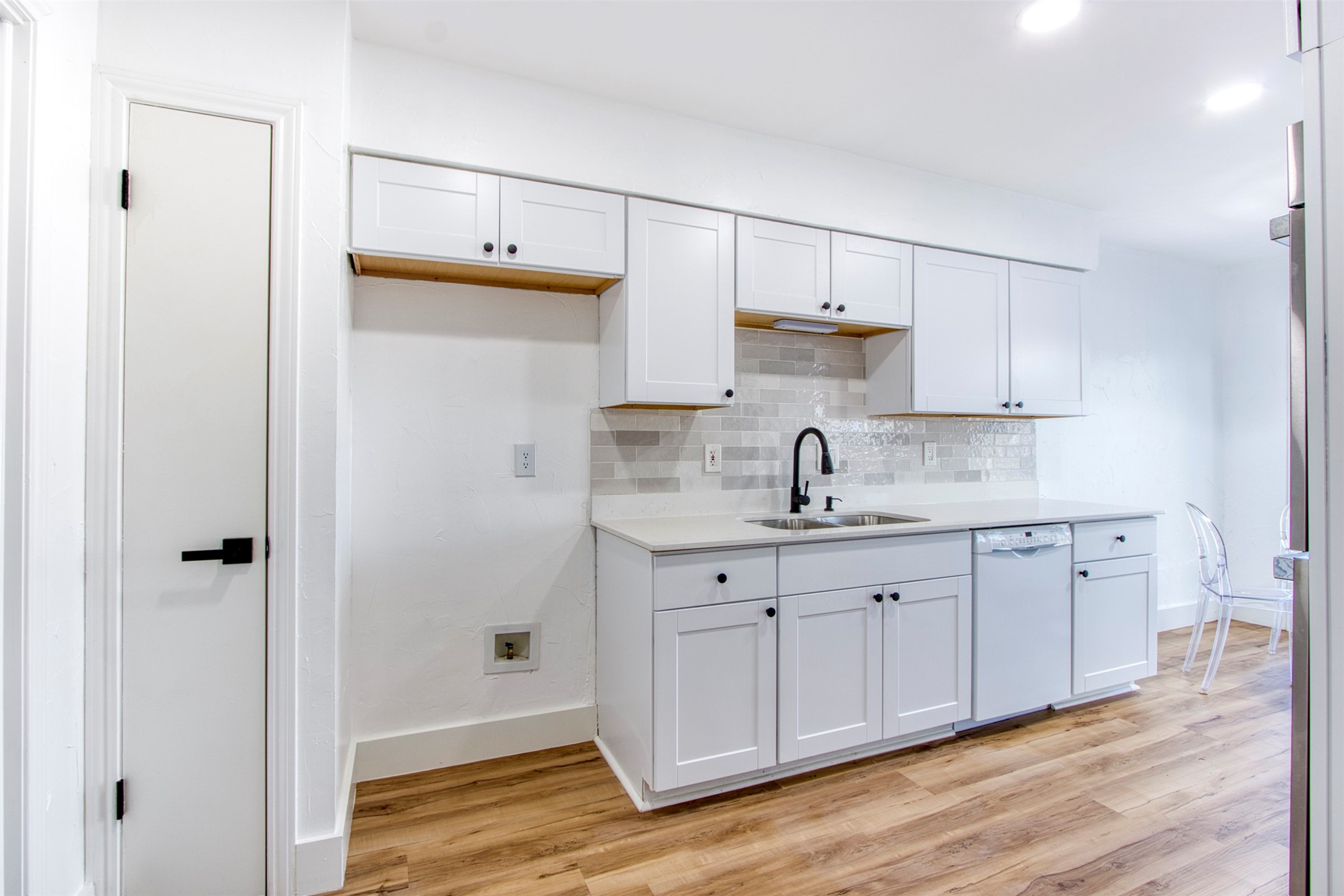 9606 Glenacre Dallas TX 75243
