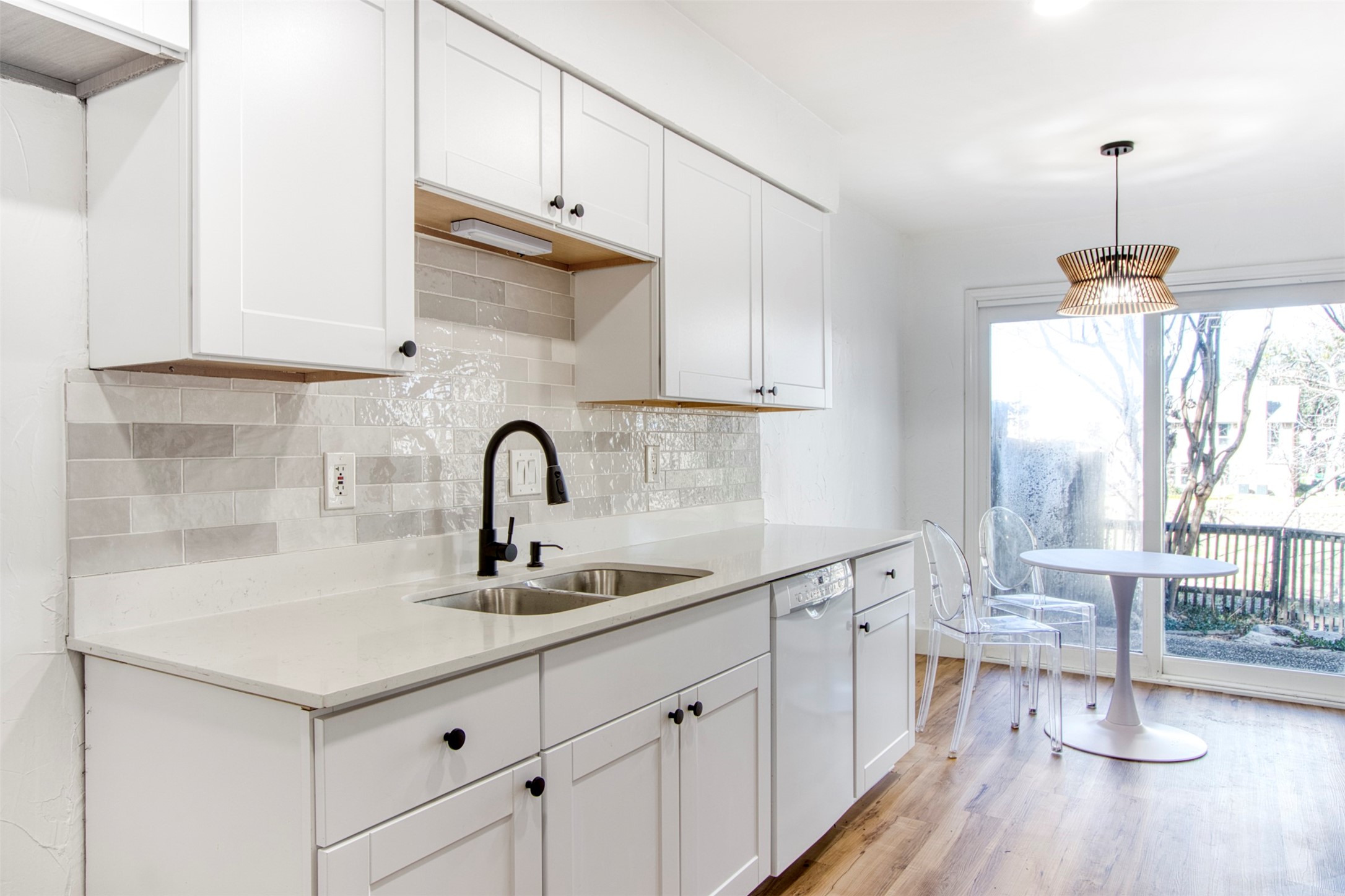 9606 Glenacre Dallas TX 75243