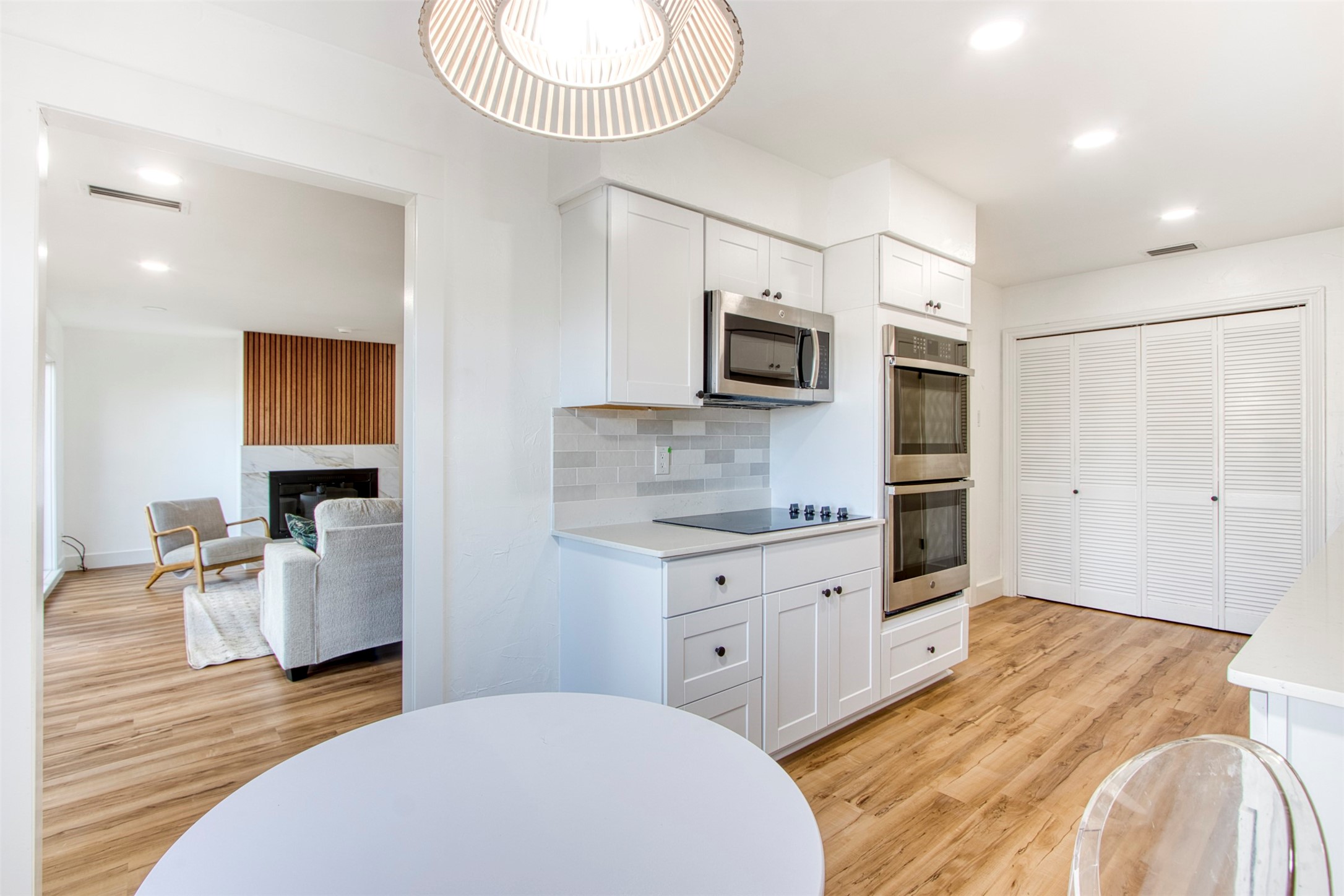 9606 Glenacre Dallas TX 75243