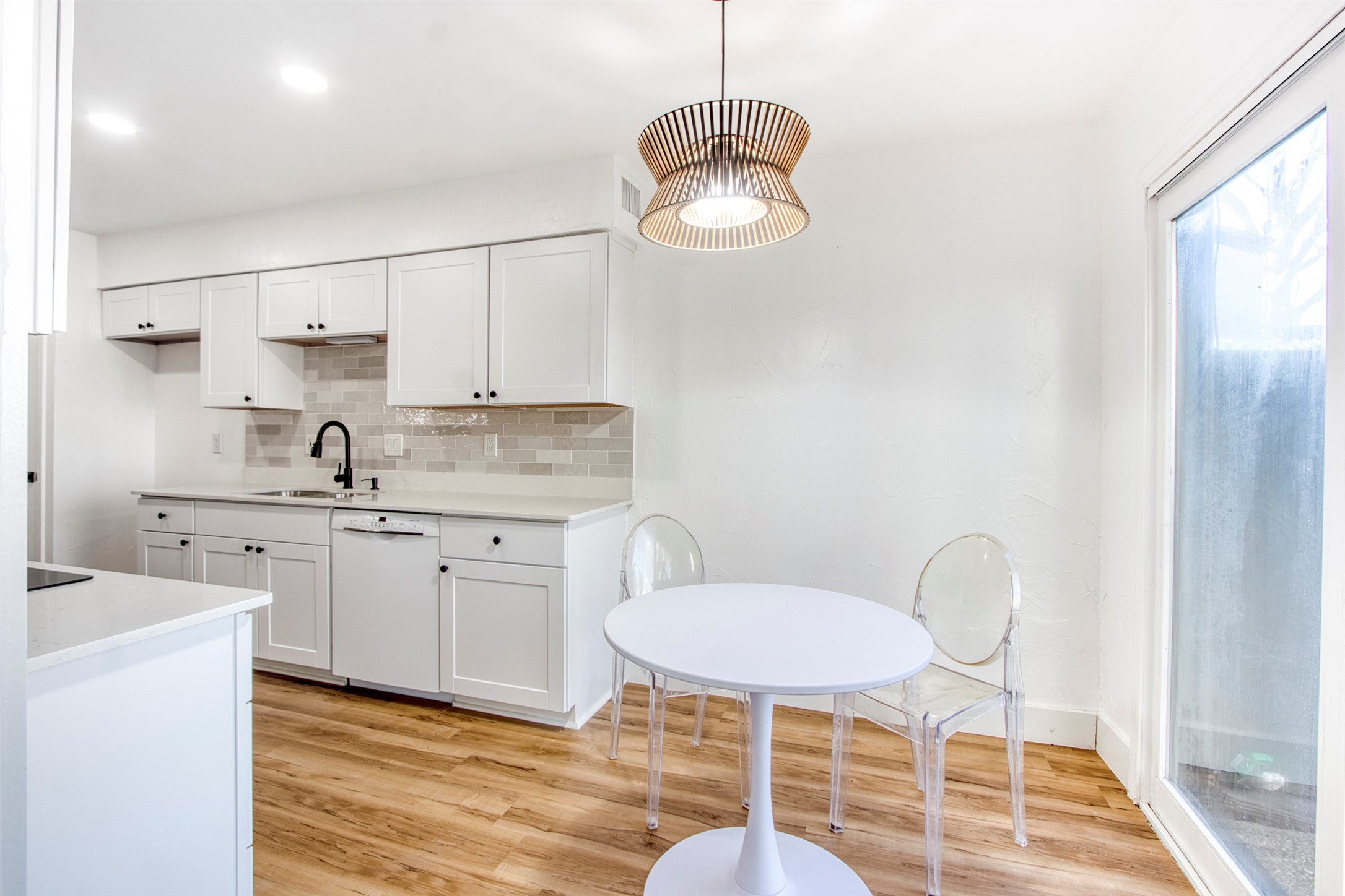 9606 Glenacre Dallas TX 75243