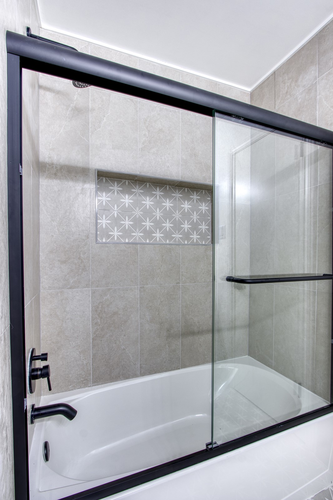 9606 Glenacre Dallas TX 75243