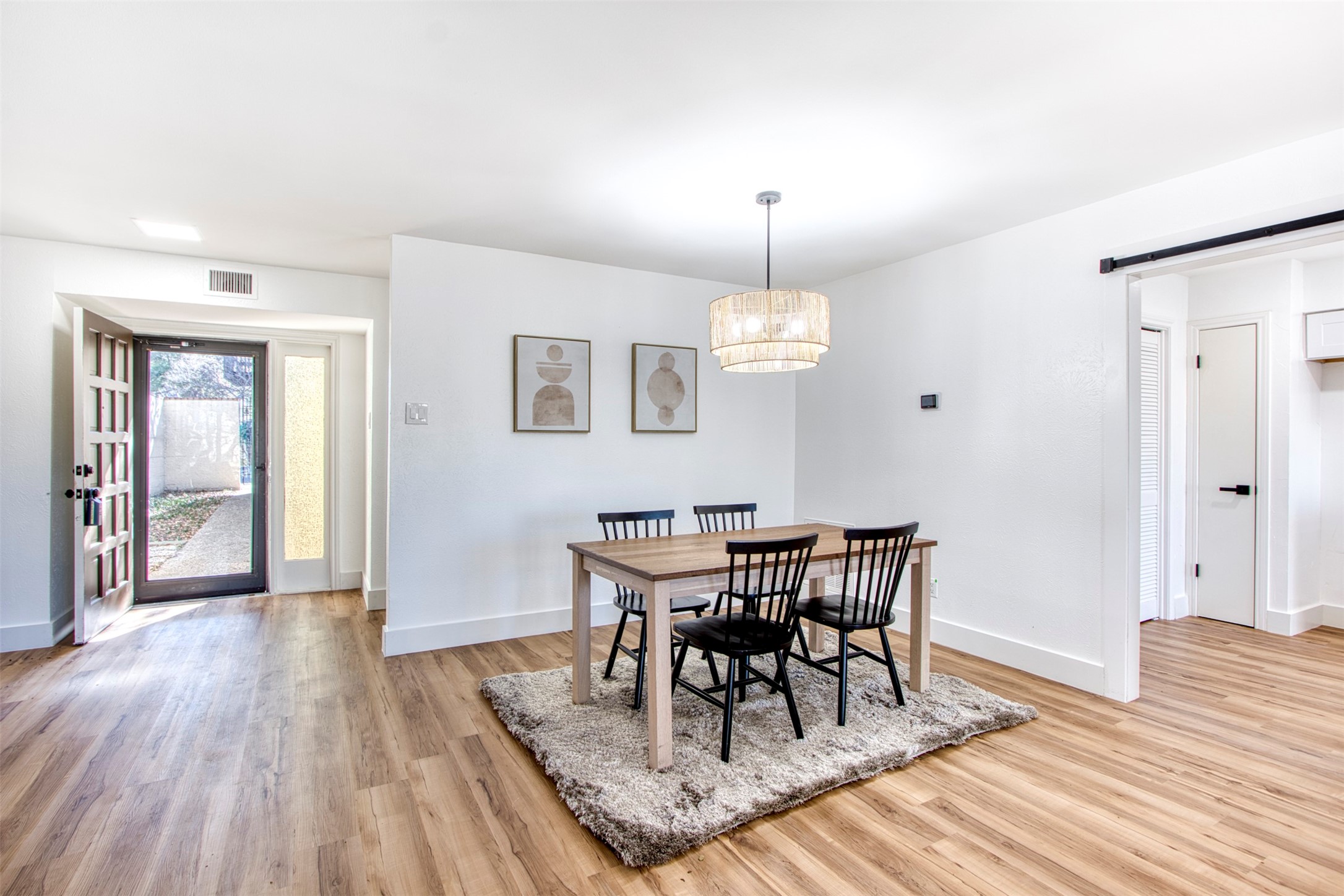 9606 Glenacre Dallas TX 75243