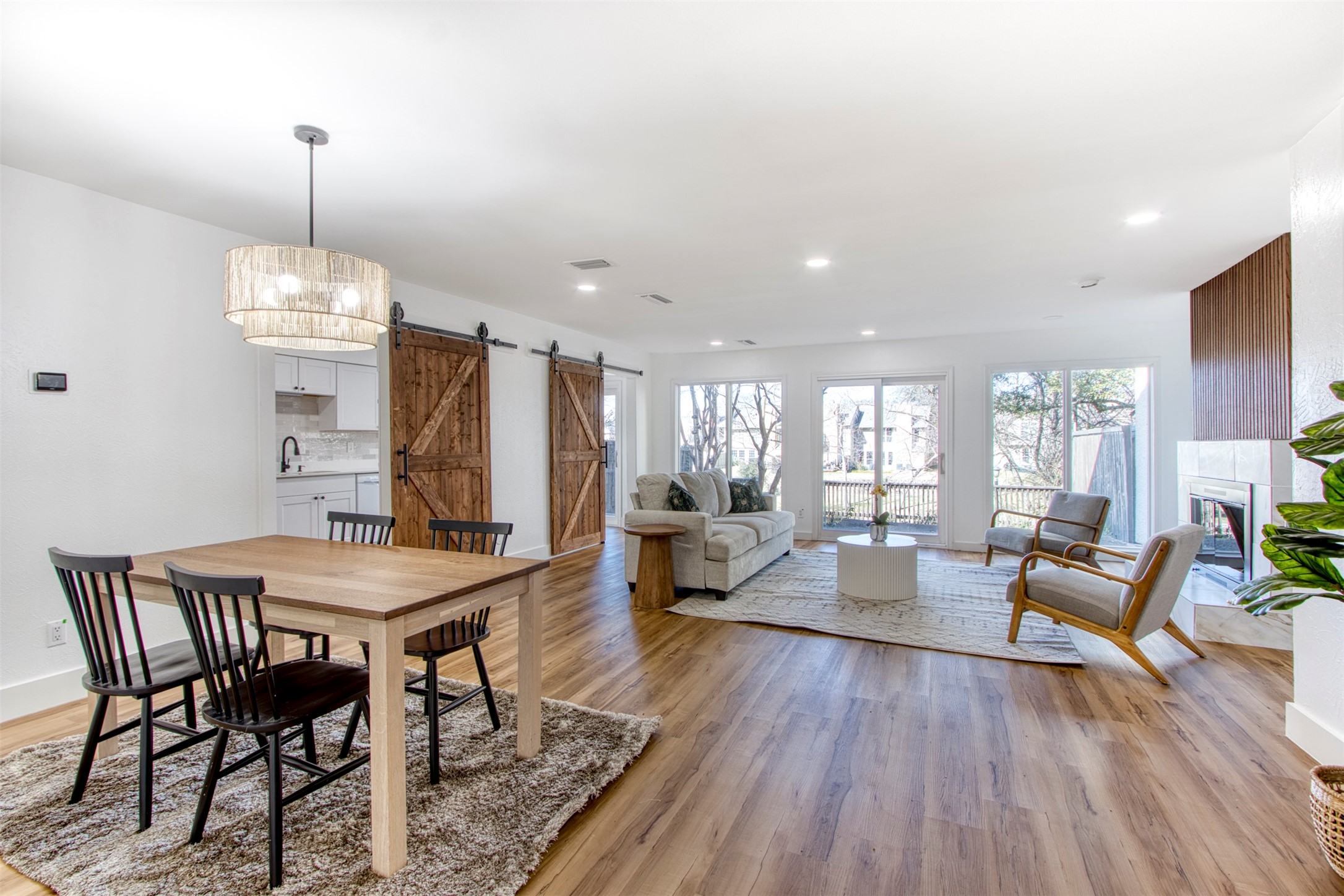 9606 Glenacre Dallas TX 75243