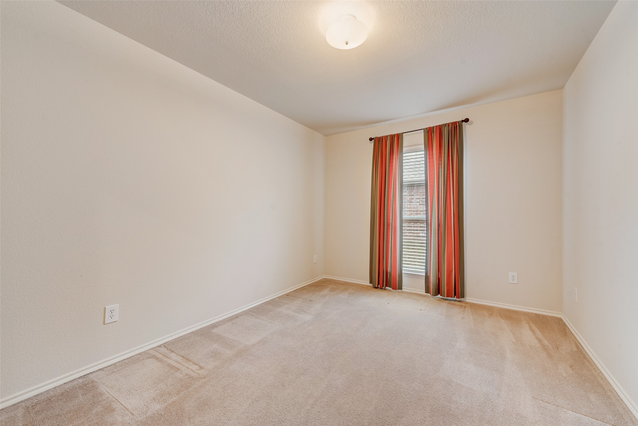 2801 Redwood Street Royse City TX 75189