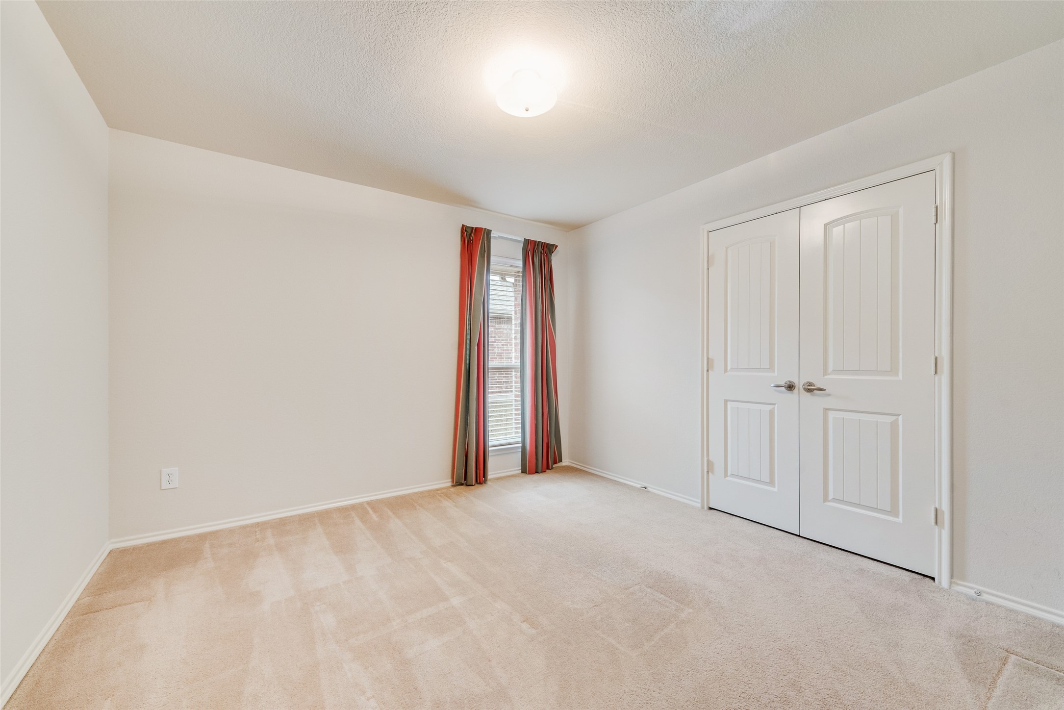 2801 Redwood Street Royse City TX 75189