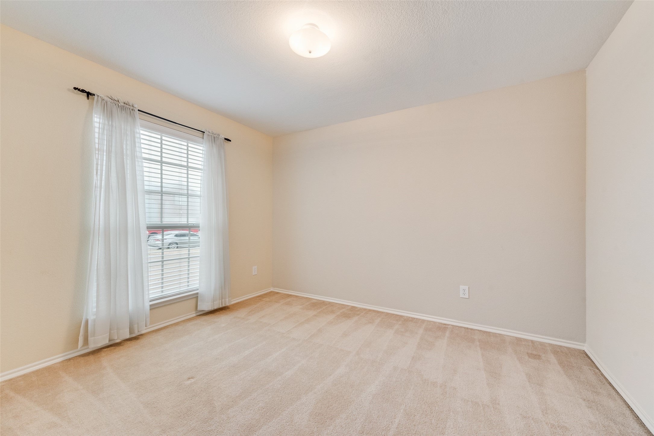 2801 Redwood Street Royse City TX 75189