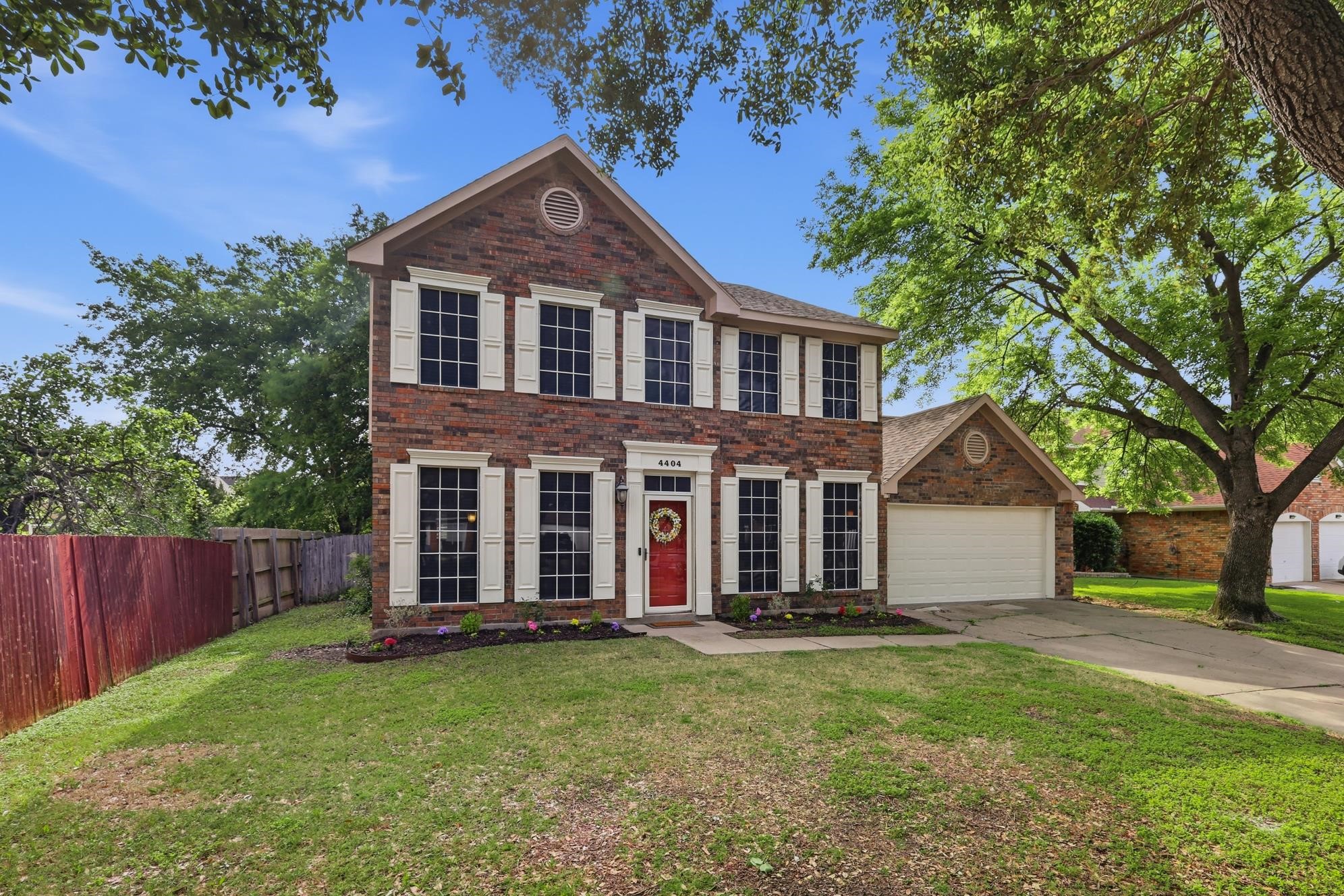 4404 Durham Court Grand Prairie TX 75052