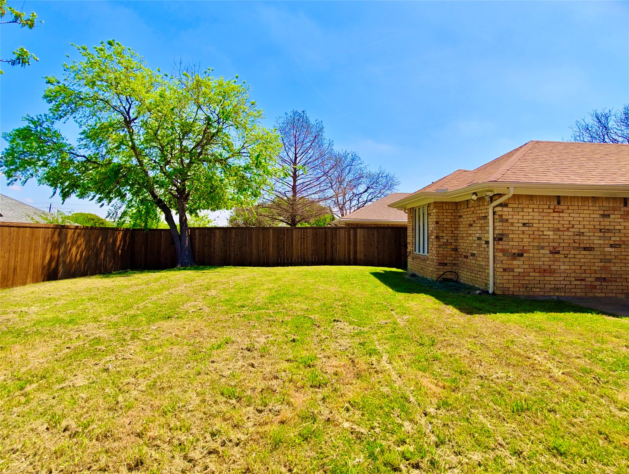 2103 Marin Carrollton TX 75006