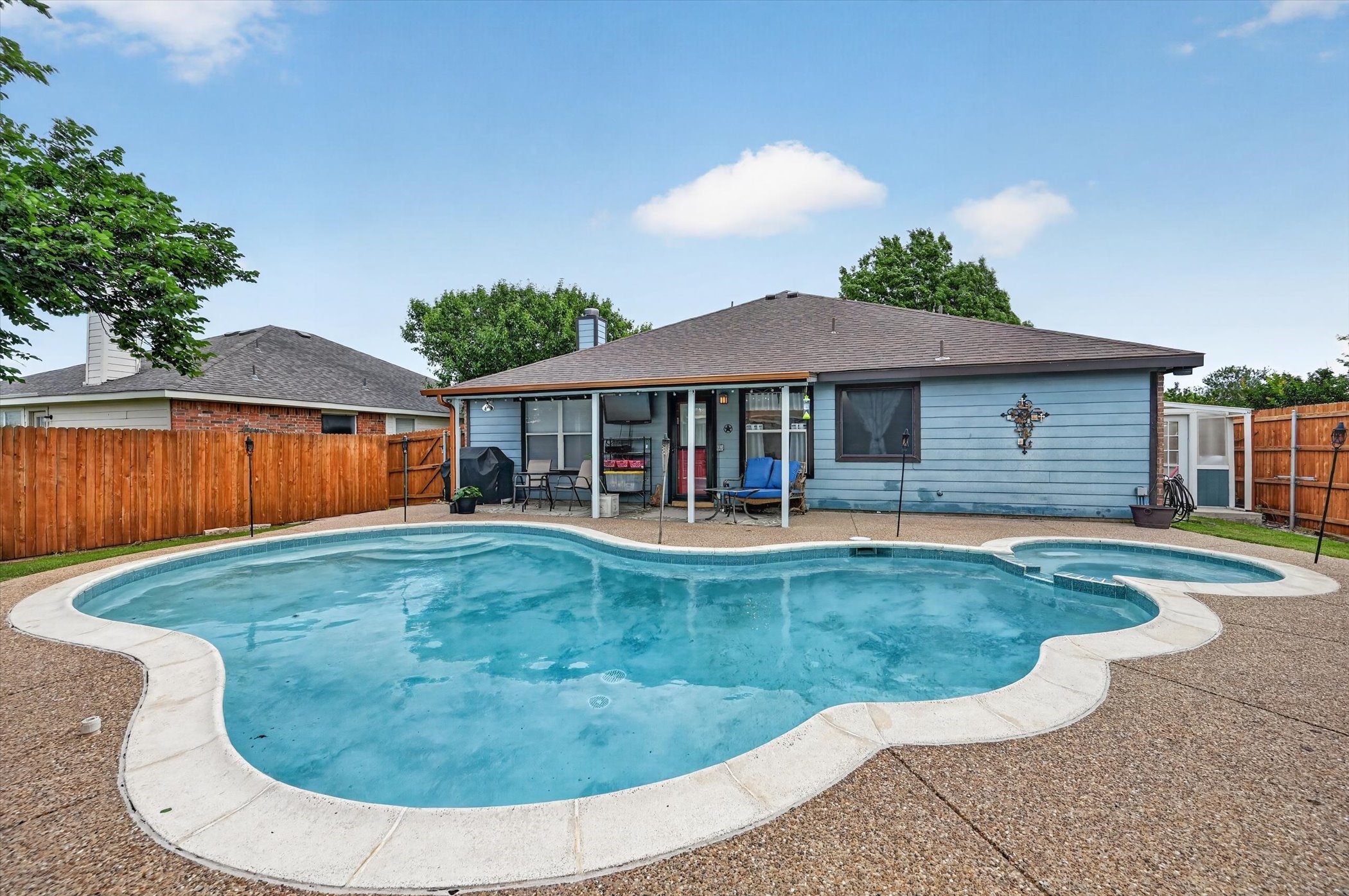 1001 Ridge Top Drive Burleson TX 76028