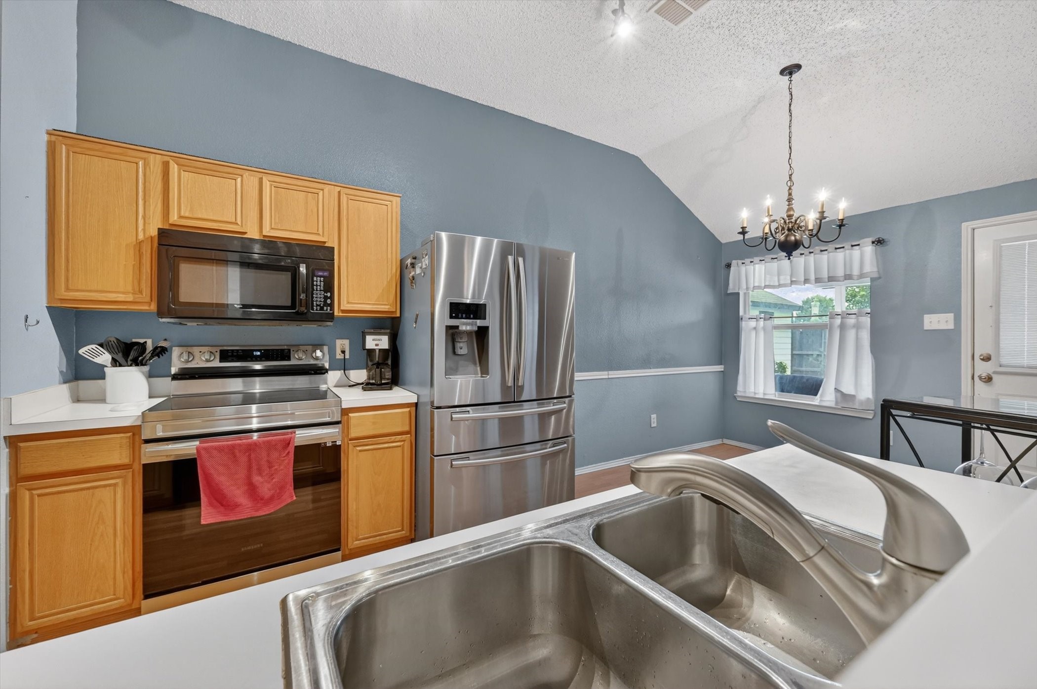 1001 Ridge Top Drive Burleson TX 76028