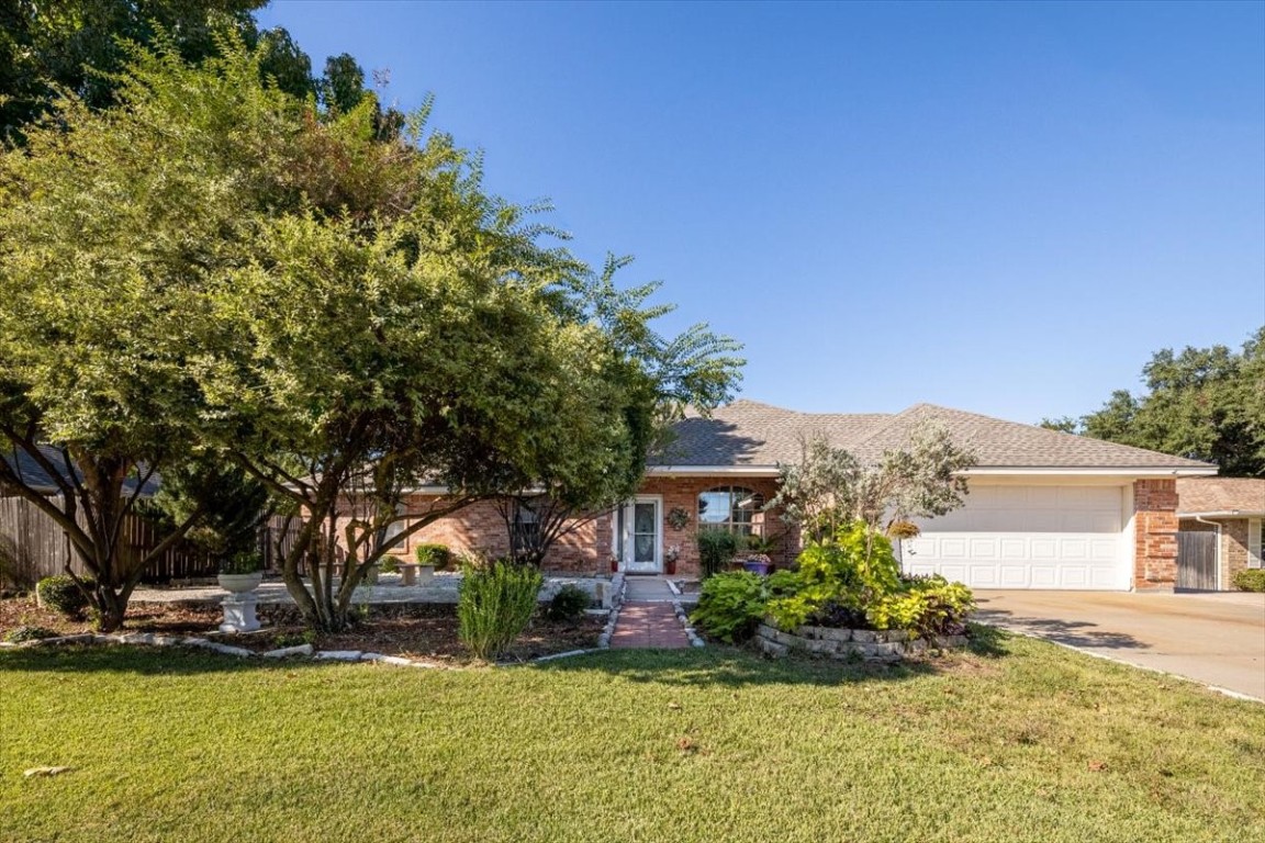 5614 Hondo Drive Granbury TX 76049