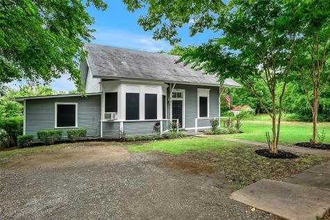 301 W Spruce Street Whitewright TX 75491