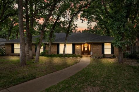 2104 Bancroft Court Arlington TX 76017
