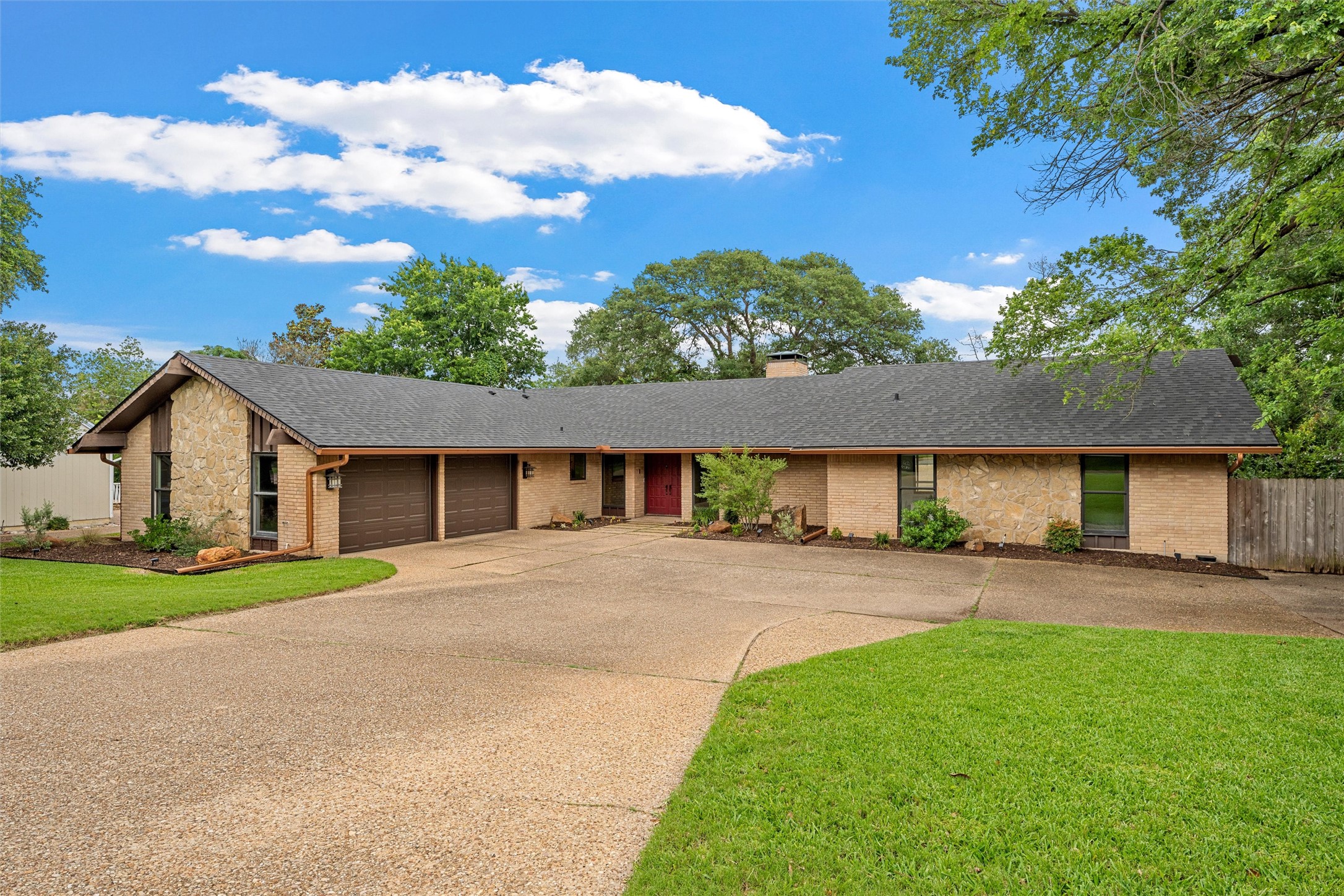 2605 Woodmont Circle Waco TX 76710