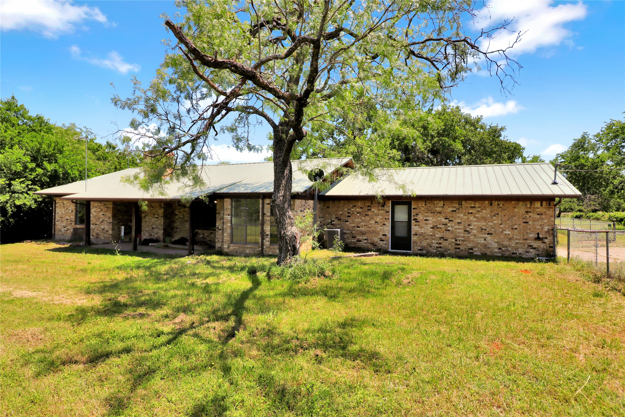 1625 Fm 3136 Cleburne TX 76031