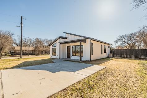 112 Stevens Street Bridgeport TX 76426