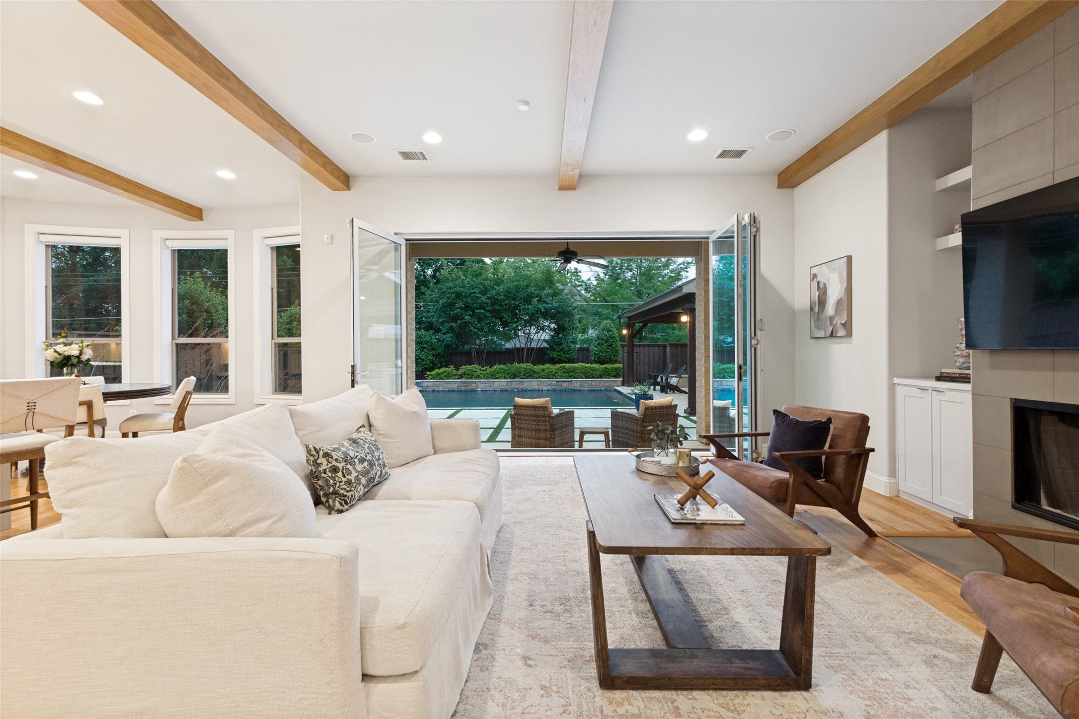 6836 Casa Loma Avenue Dallas TX 75214
