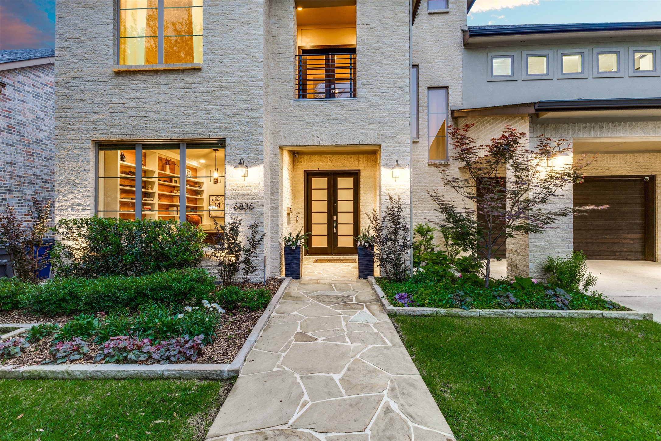 6836 Casa Loma Avenue Dallas TX 75214