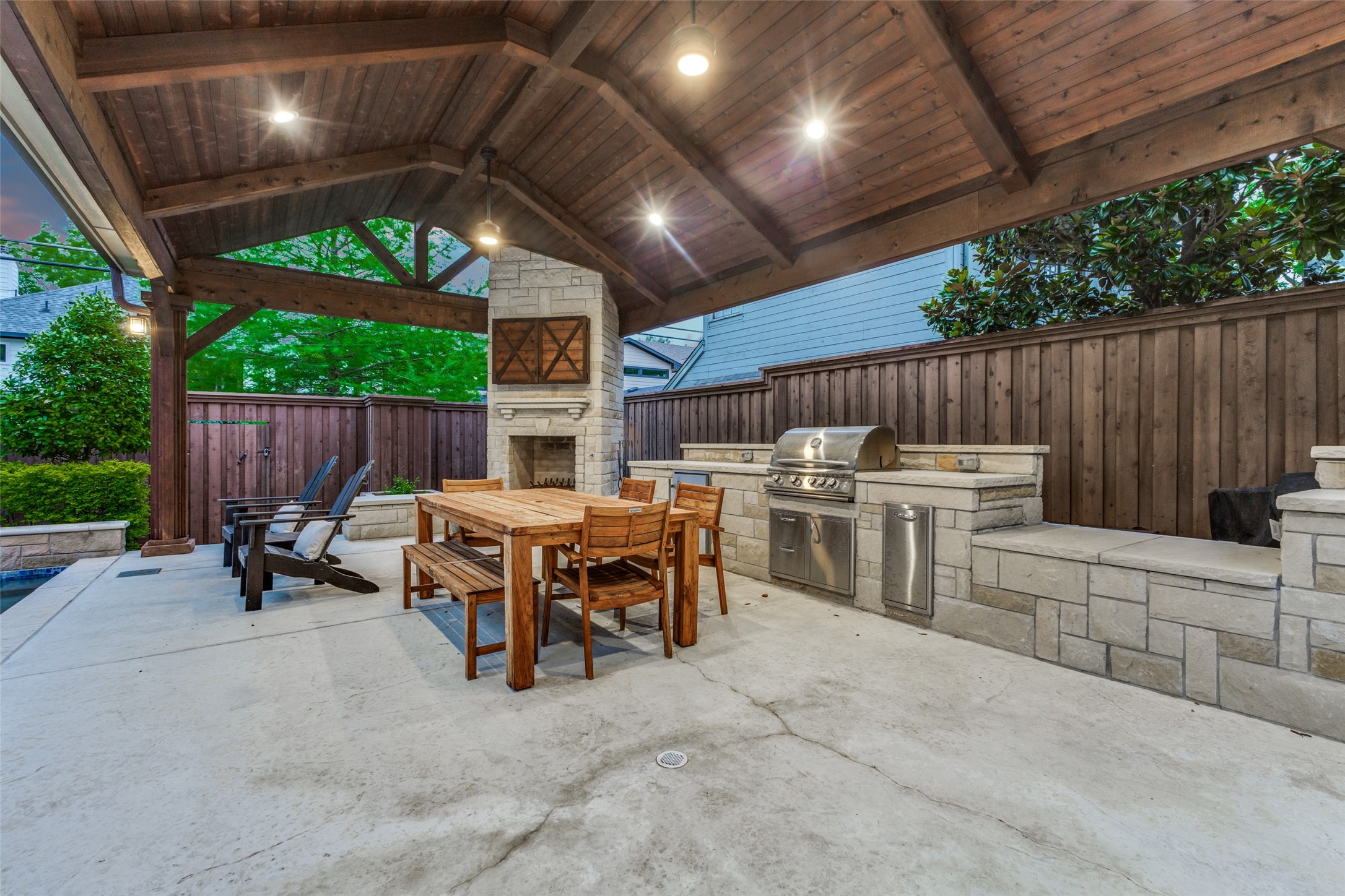 6836 Casa Loma Avenue Dallas TX 75214