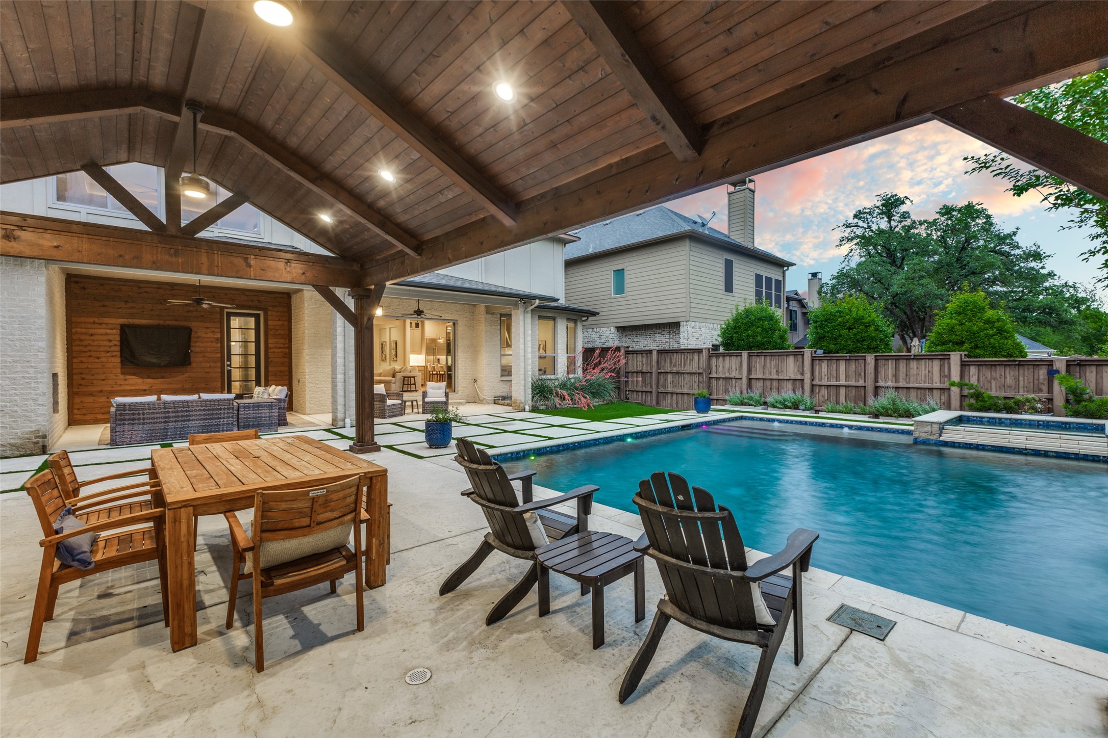 6836 Casa Loma Avenue Dallas TX 75214