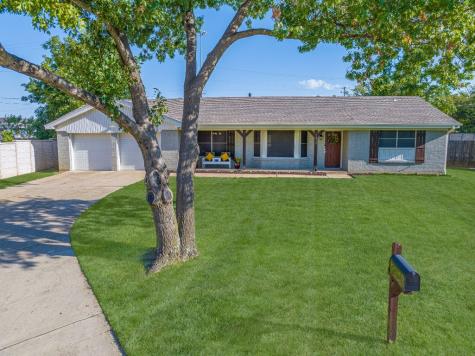 1916 Old Kirk Road Bedford TX 76022