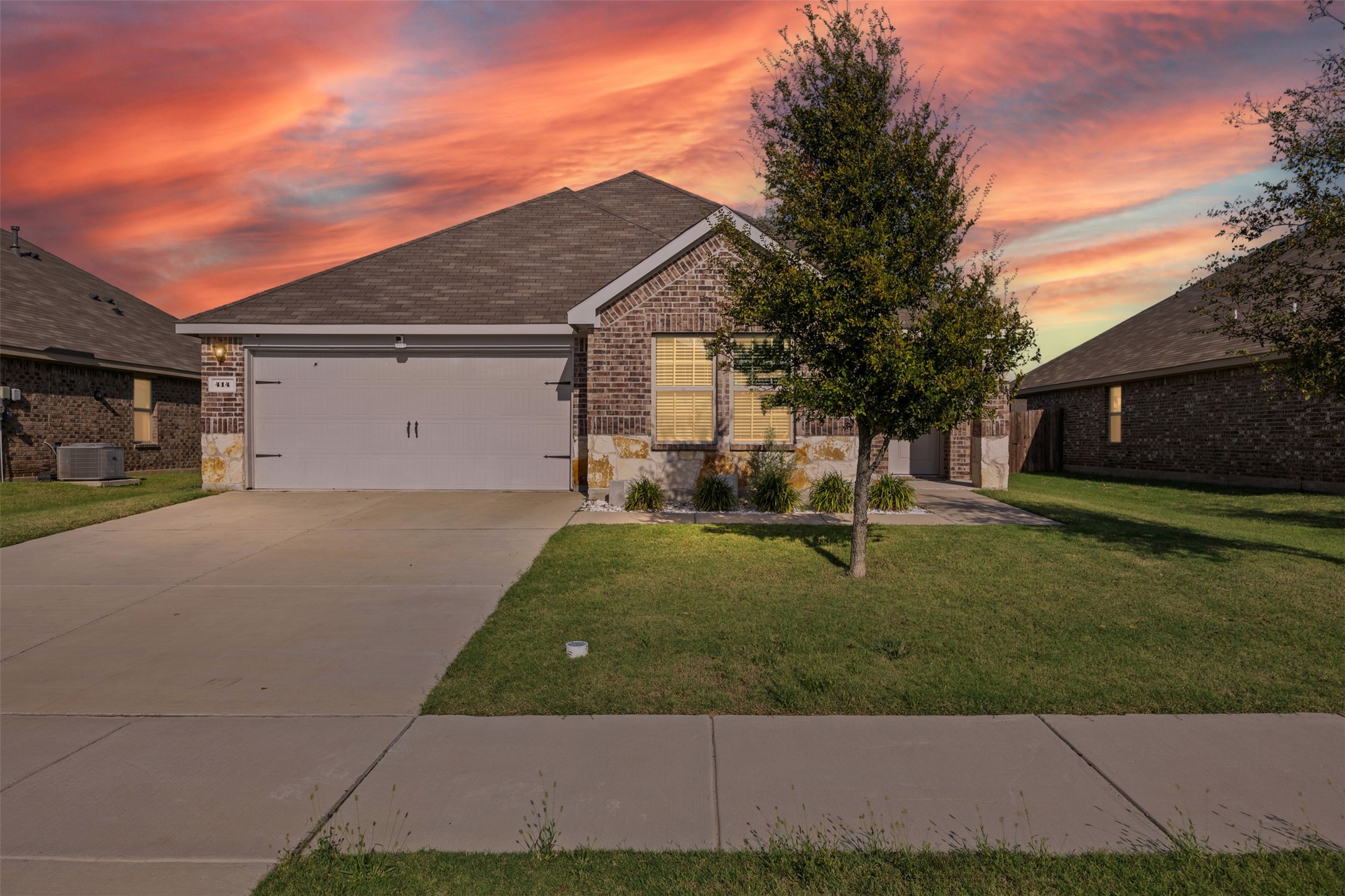 414 War Emblem Lane Waxahachie TX 75165