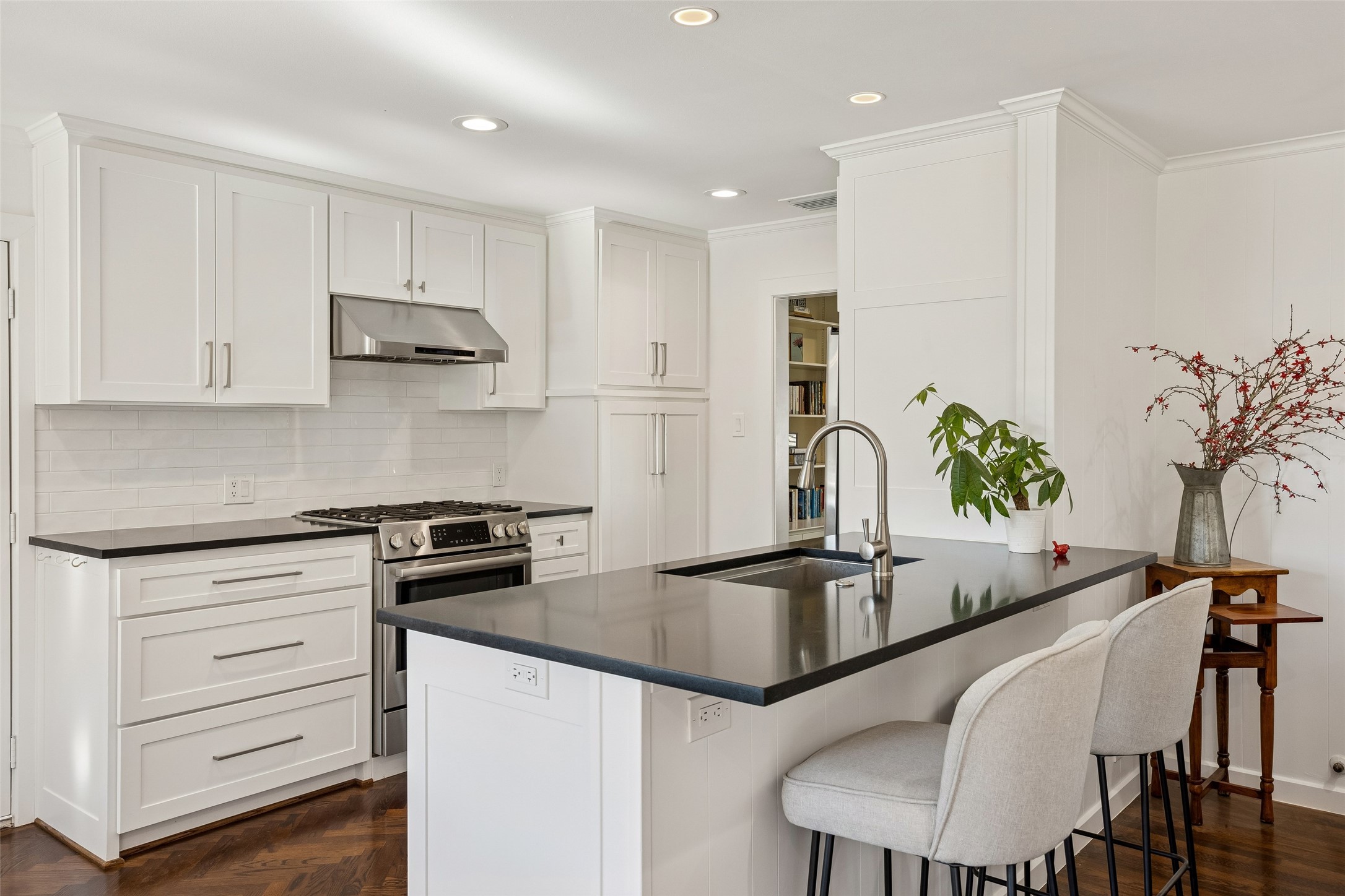 1159 Bally Mote Drive Dallas TX 75218