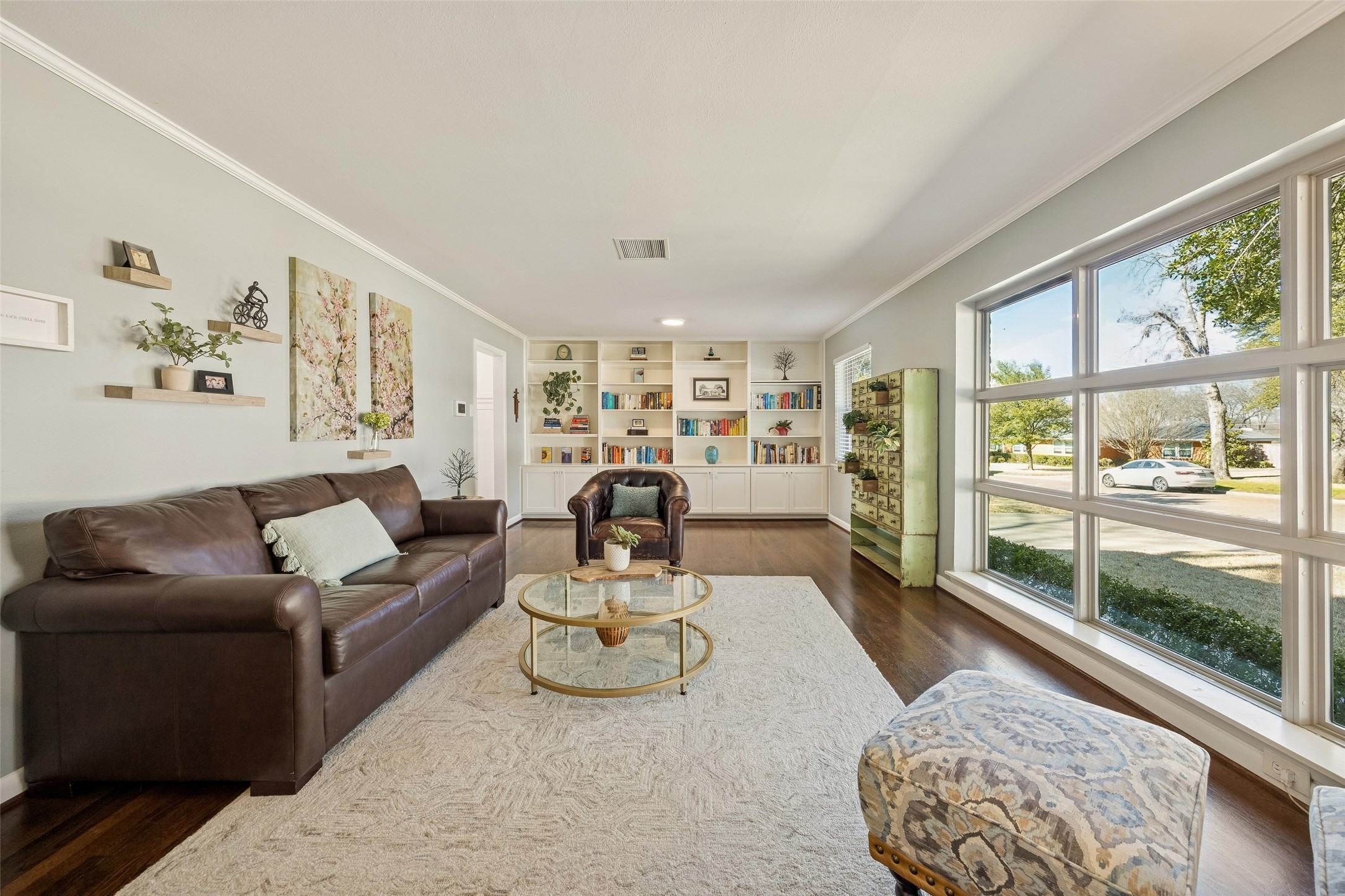 1159 Bally Mote Drive Dallas TX 75218