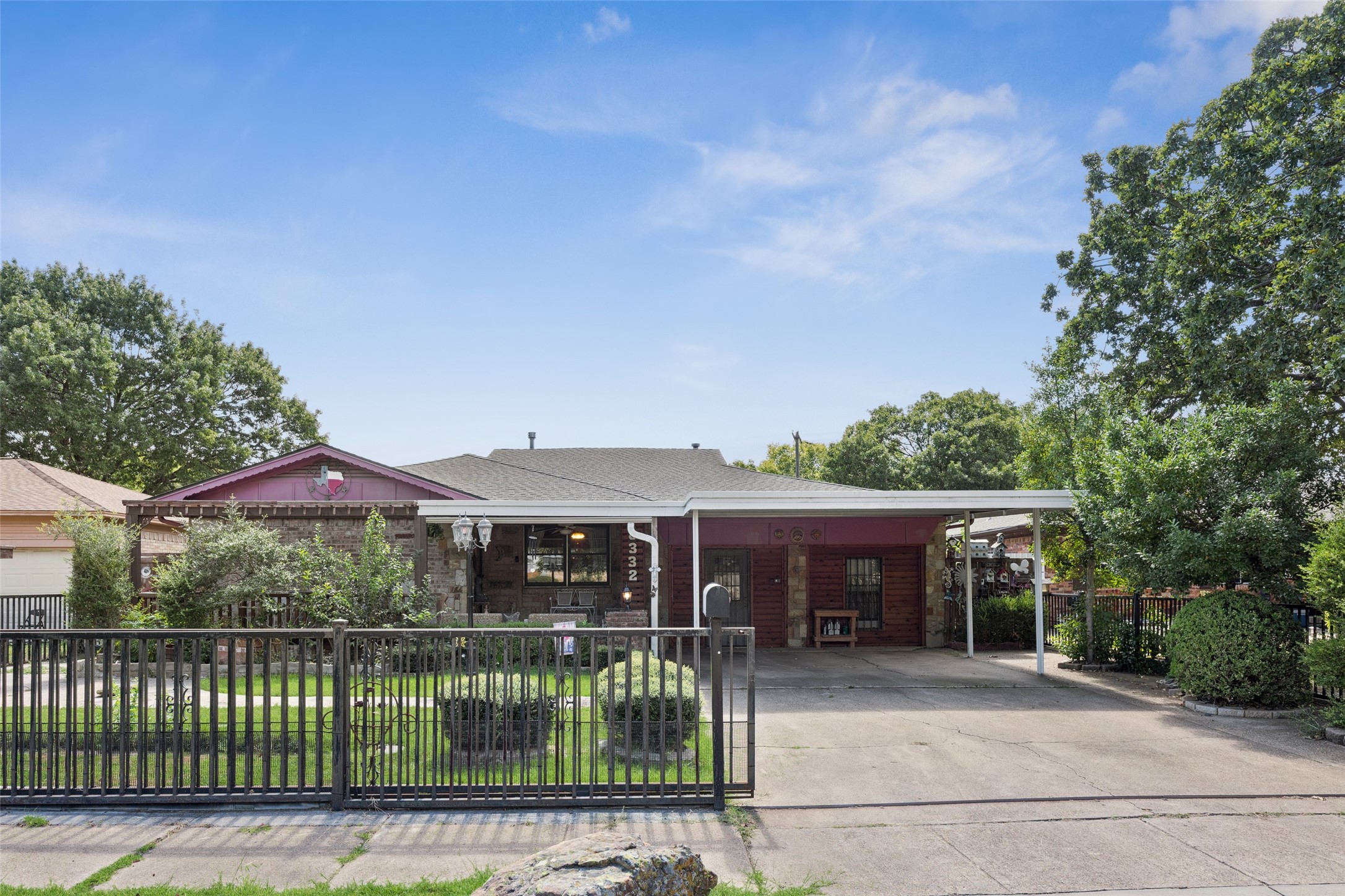 8332 Foxwood Lane Dallas TX 75217