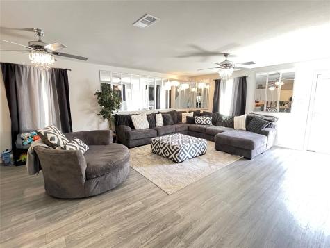 408 Parker Oaks Drive Chandler TX 75758