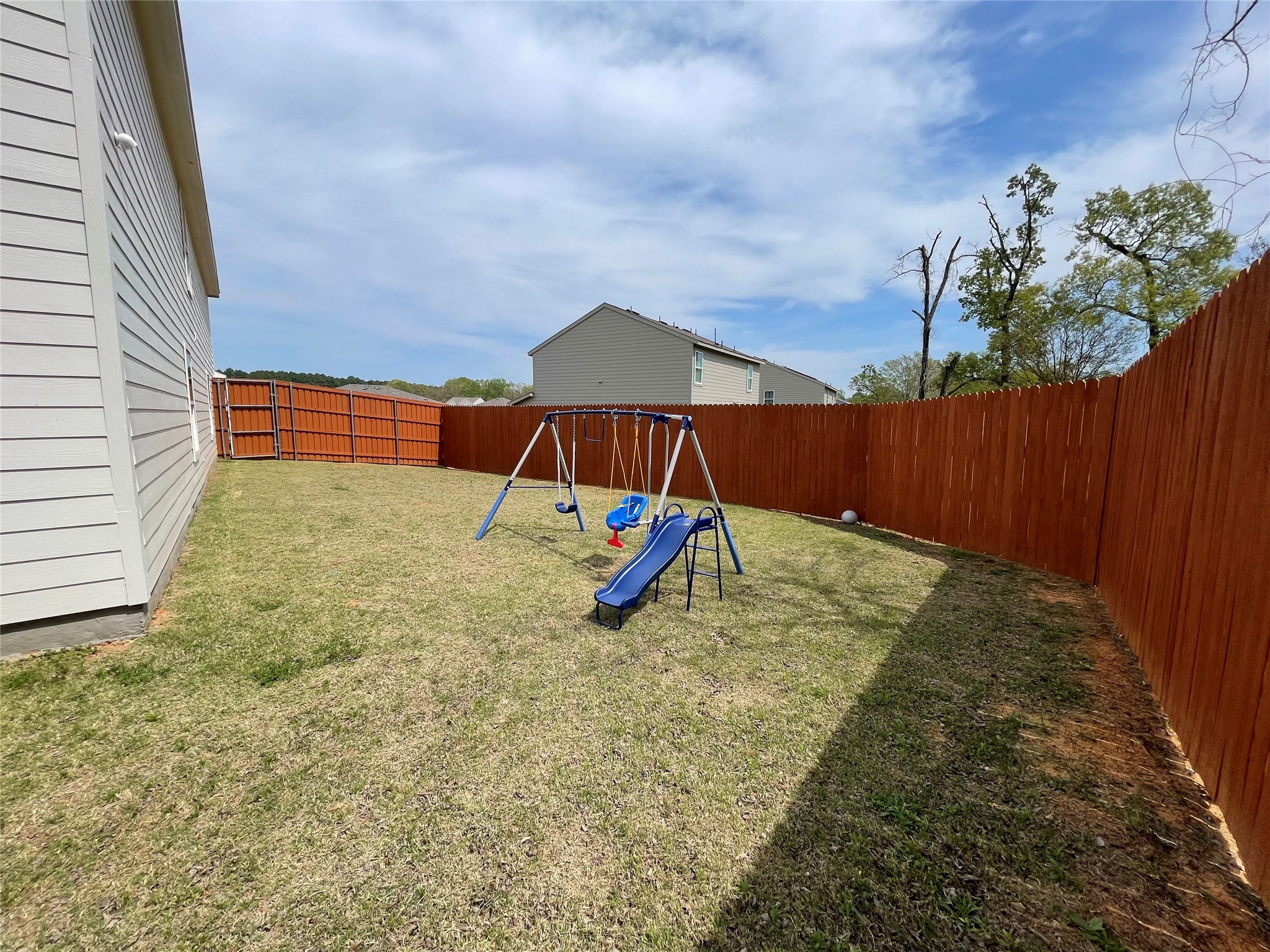 408 Parker Oaks Drive Chandler TX 75758