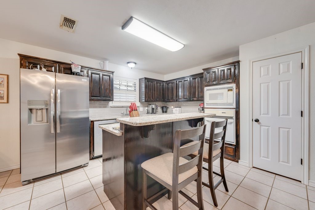 579 S Hitt Street Boyd TX 76023