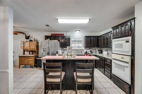 579 S Hitt Street Boyd TX 76023