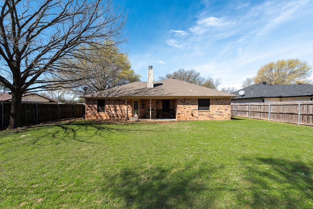 579 S Hitt Street Boyd TX 76023