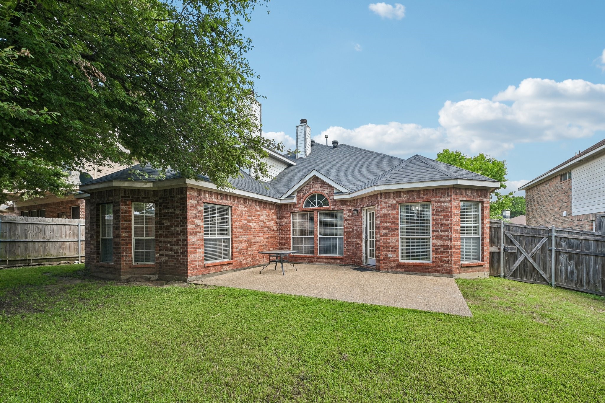 2825 Wales Court Grand Prairie TX 75052