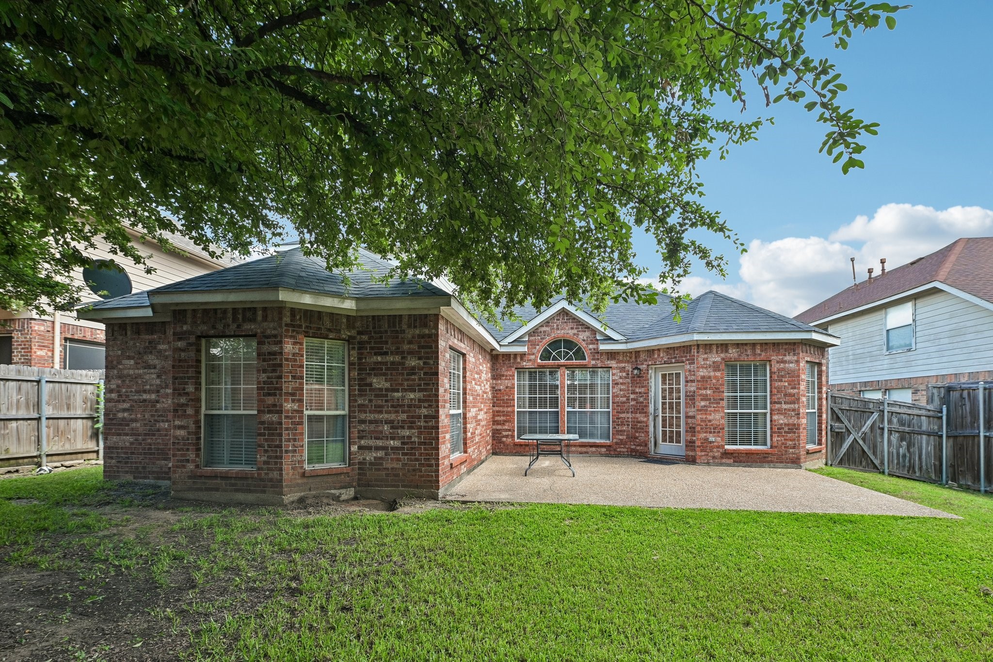 2825 Wales Court Grand Prairie TX 75052