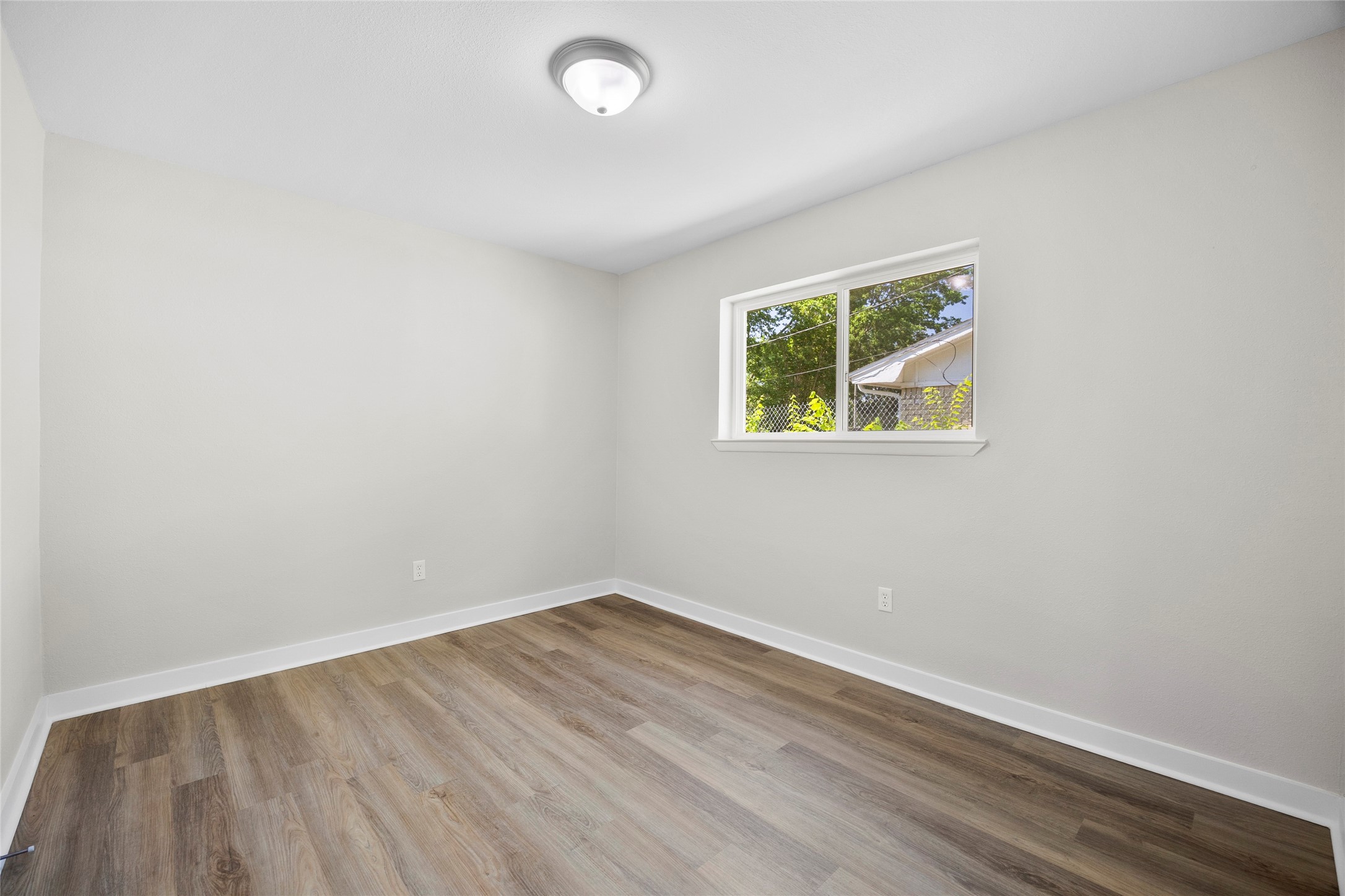 826 Johnnie Row Seagoville TX 75159