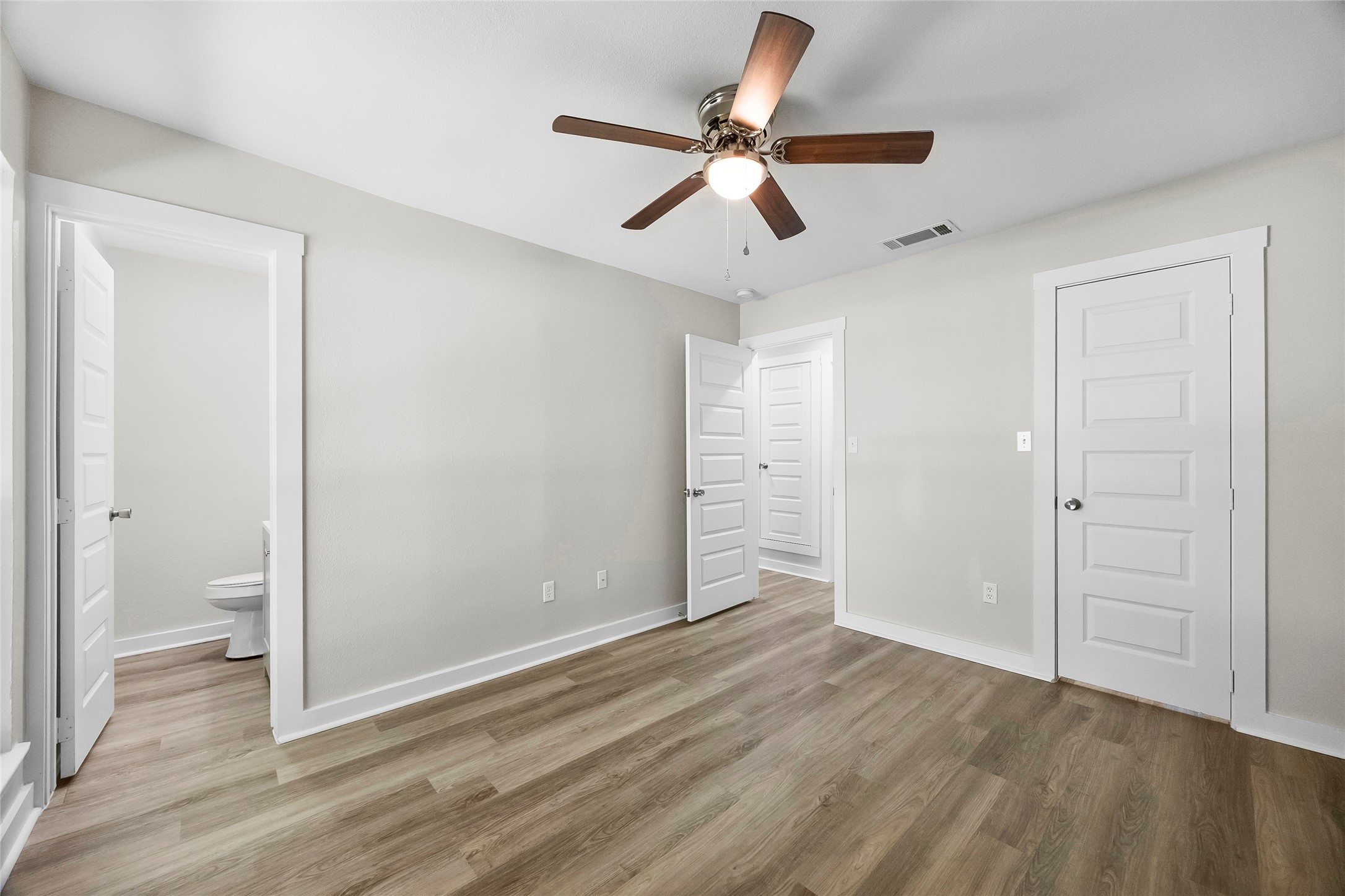 826 Johnnie Row Seagoville TX 75159