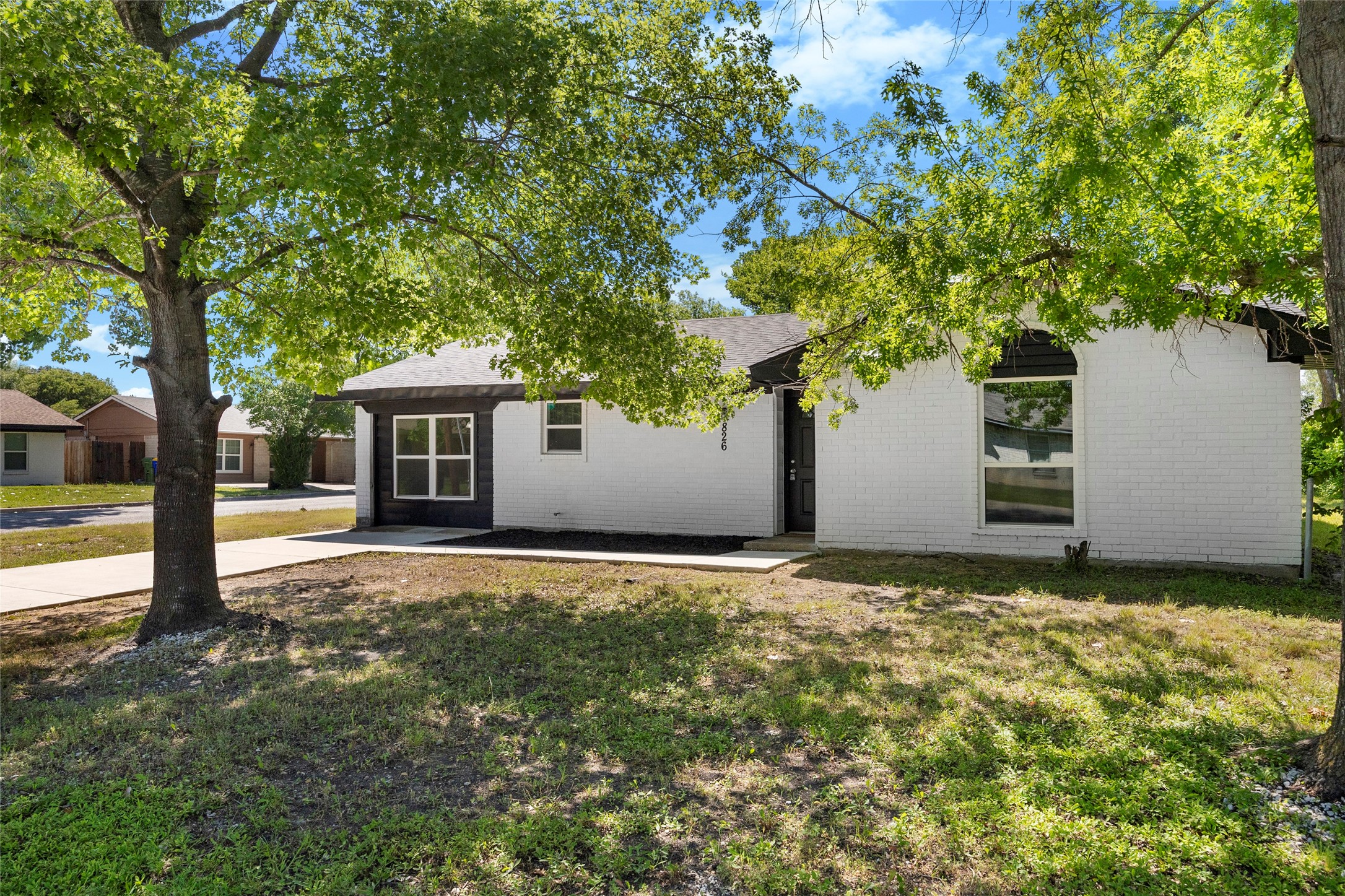 826 Johnnie Row Seagoville TX 75159