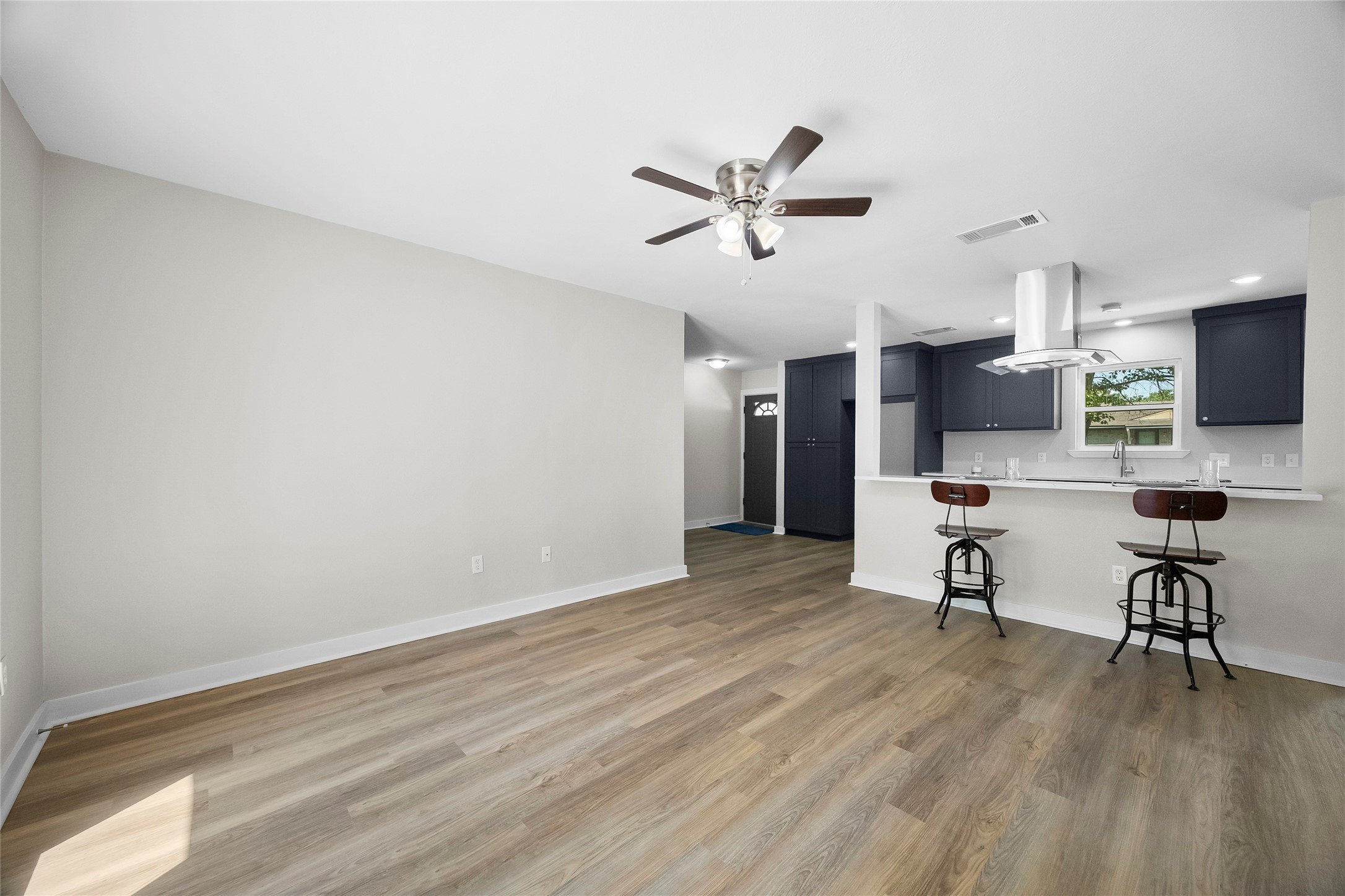 826 Johnnie Row Seagoville TX 75159