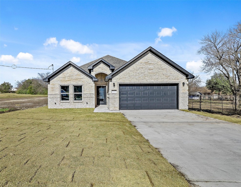 301 Fidelis Avenue Dallas TX 75241