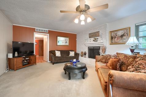 8226 Hunnicut Road Dallas TX 75228