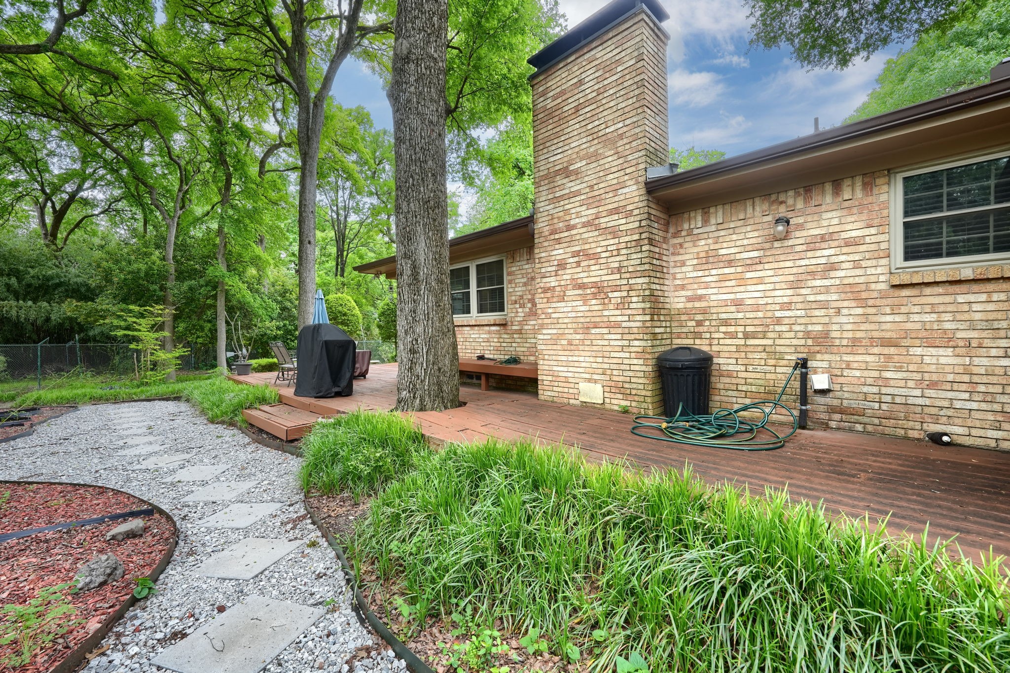 8226 Hunnicut Road Dallas TX 75228