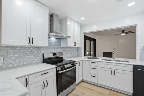 525 W Ridgewood Drive Garland TX 75041