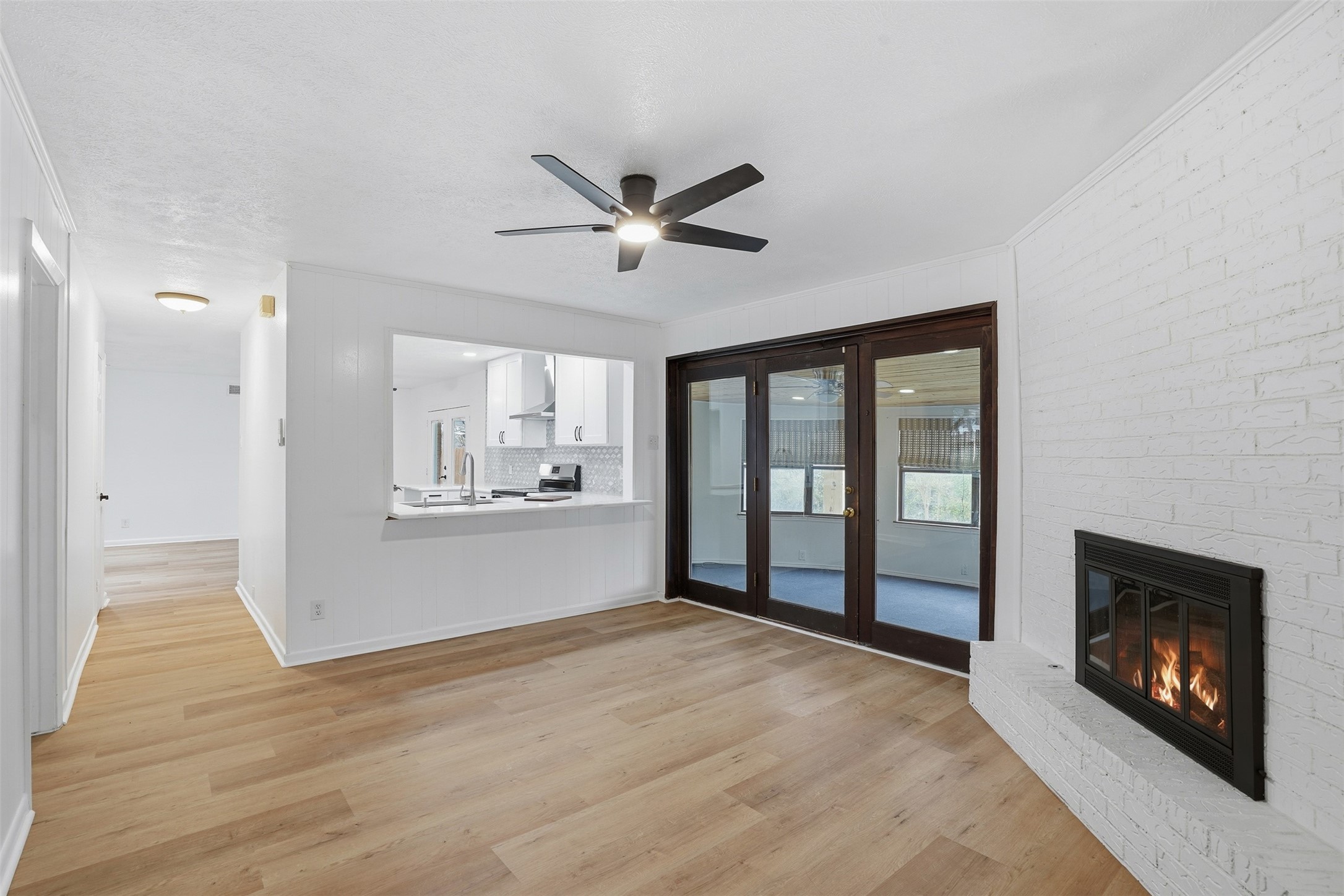 525 W Ridgewood Drive Garland TX 75041